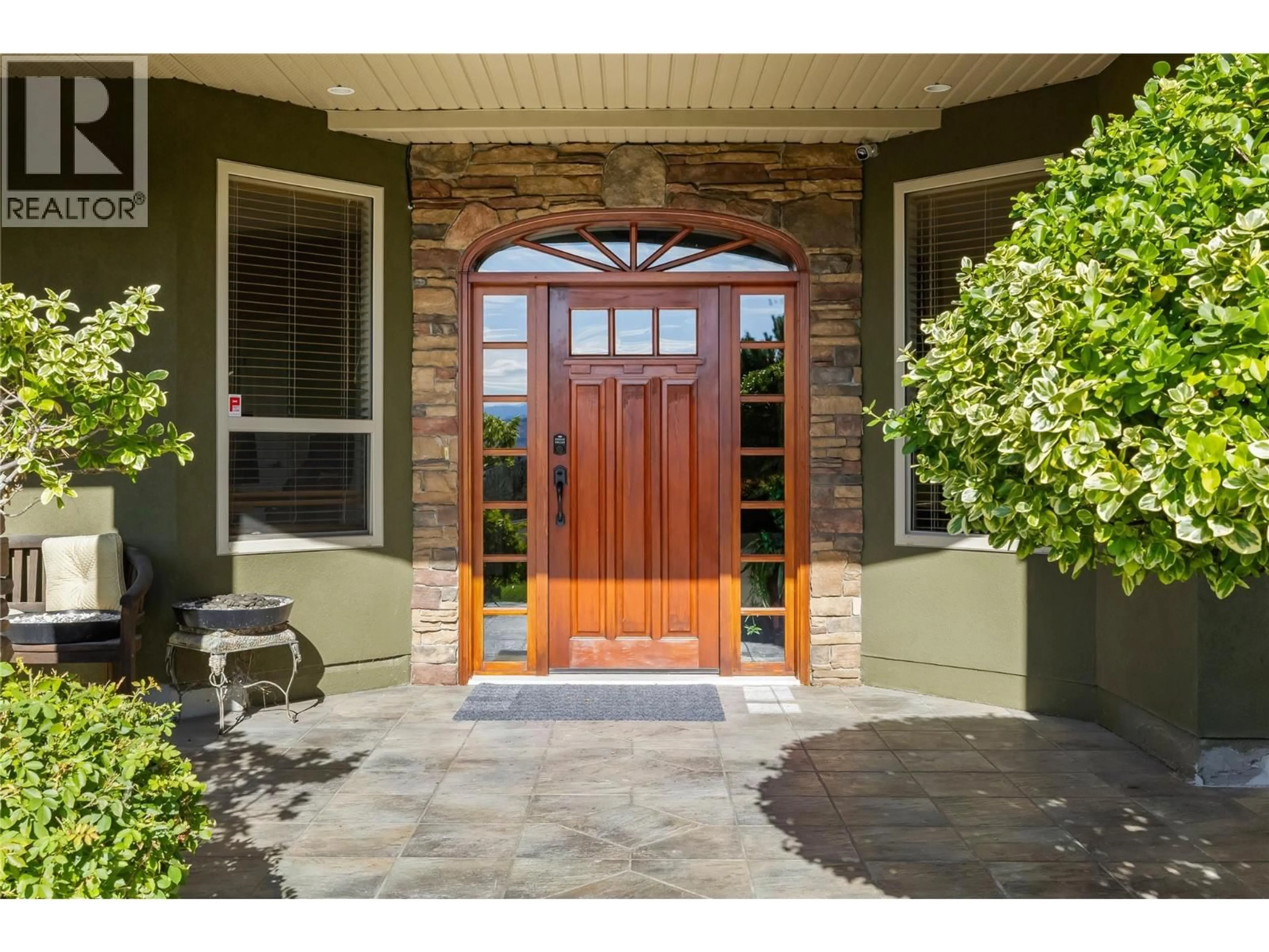 Indoor entryway for 1778 VINEYARD DRIVE, West Kelowna British Columbia V4T2W7