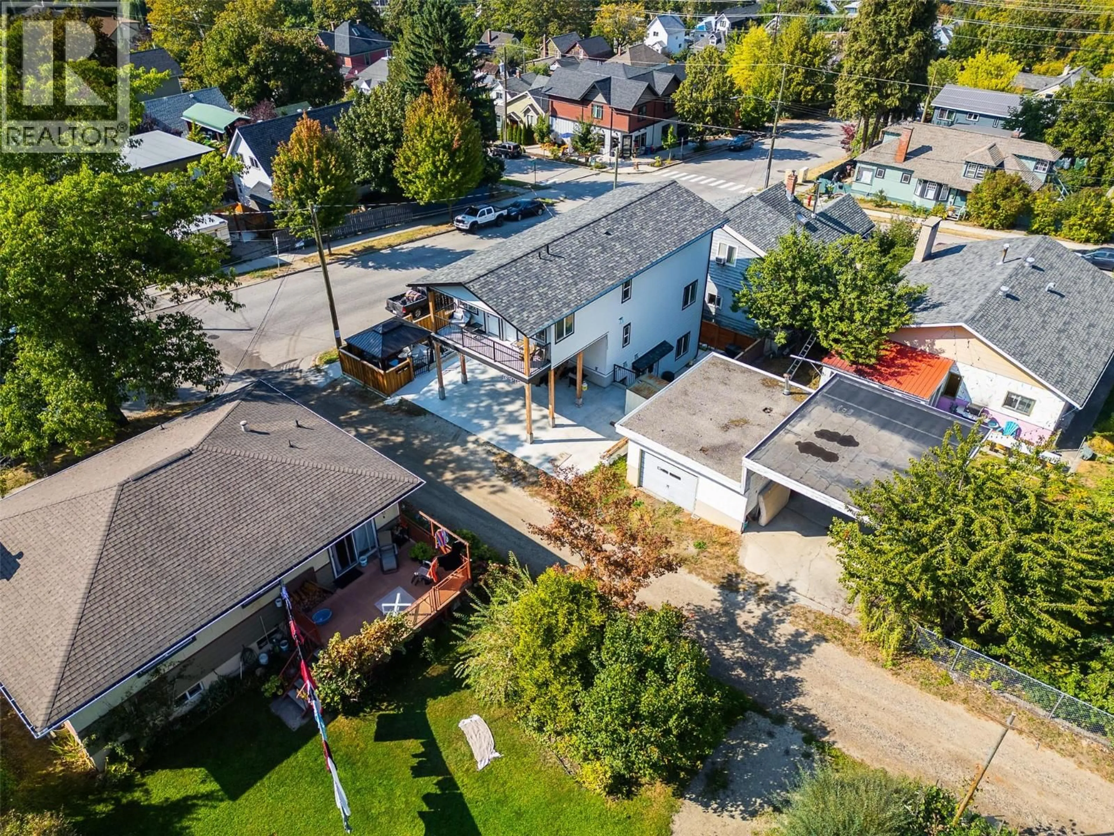 A pic from outside/outdoor area/front of a property/back of a property/a pic from drone, street for 1311 STANLEY STREET, Nelson British Columbia V1L5A4