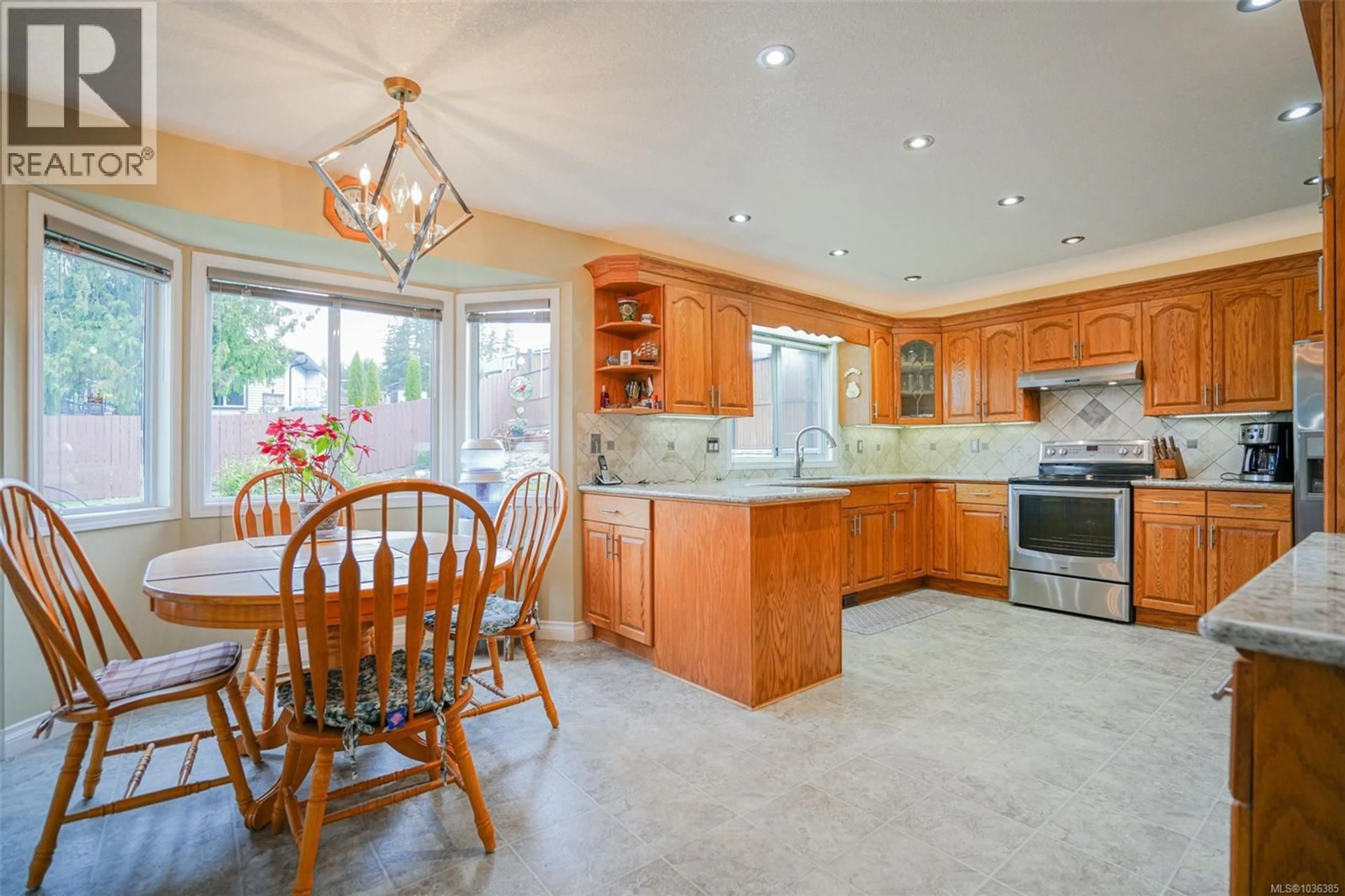 Open concept kitchen, ceramic/tile floor for 3141 MCNAUGHTON AVENUE, Port Alberni British Columbia V9Y7Z8