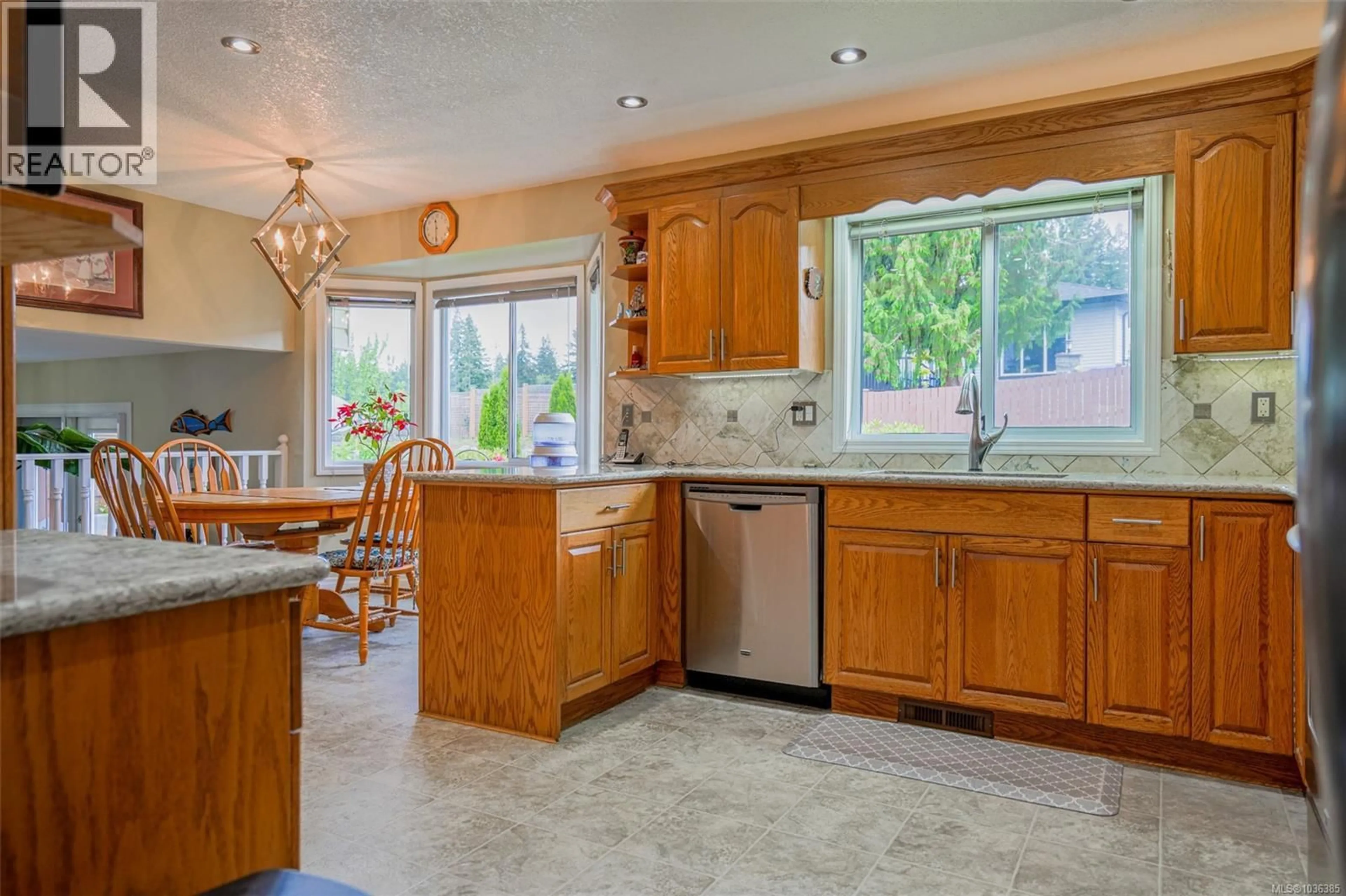Open concept kitchen, ceramic/tile floor for 3141 MCNAUGHTON AVENUE, Port Alberni British Columbia V9Y7Z8