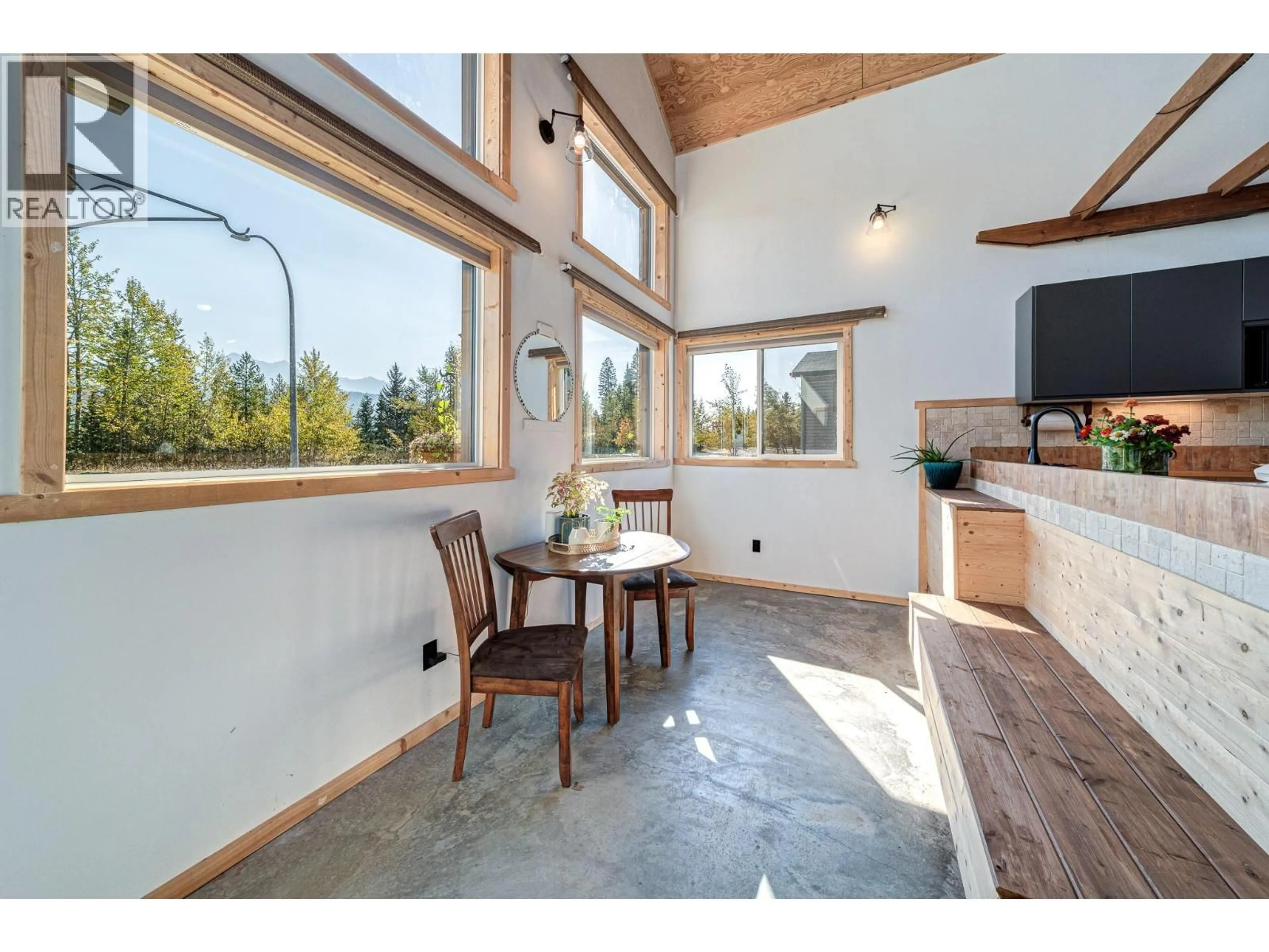 Unknown for 61 DEERBORNE DRIVE, Elkford British Columbia V0B1H0