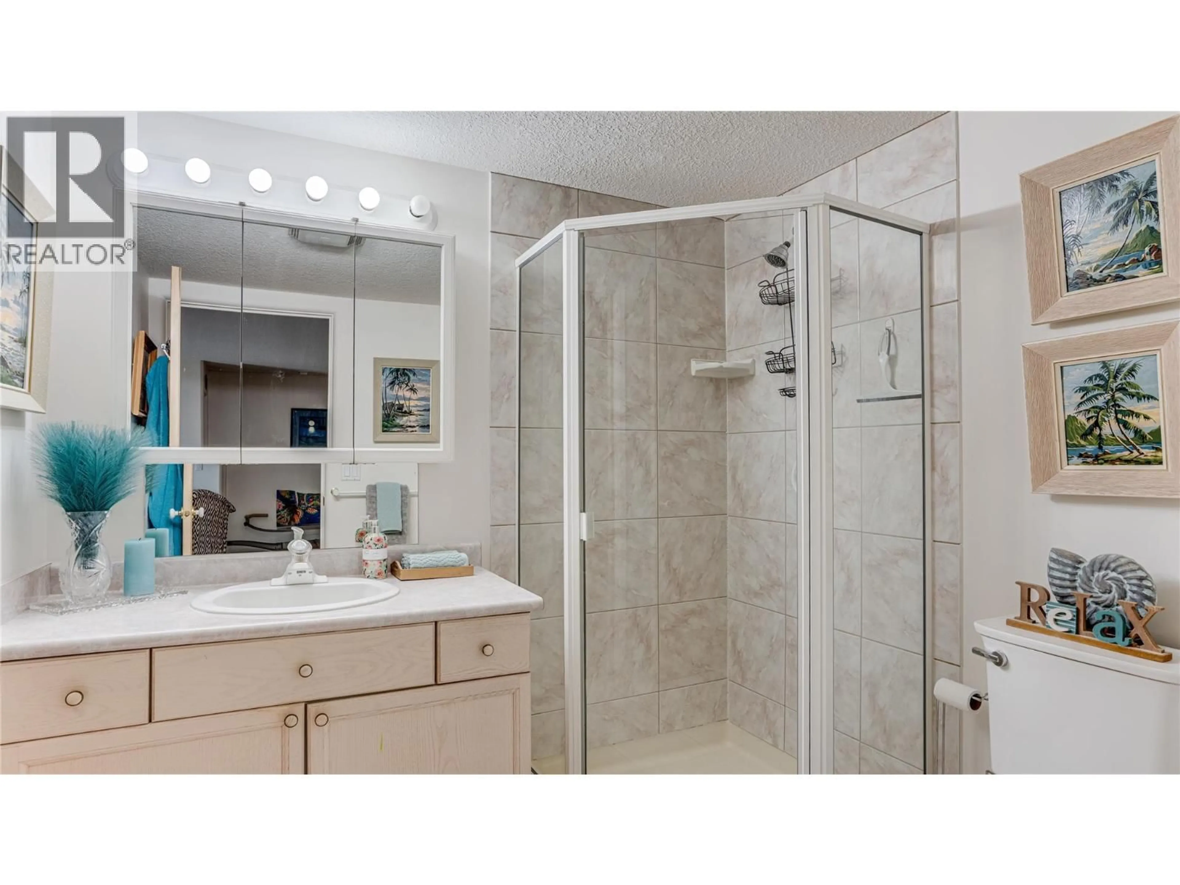 Standard bathroom, ceramic/tile floor for 110 - 3221 CENTENNIAL DRIVE, Vernon British Columbia V1T2T8