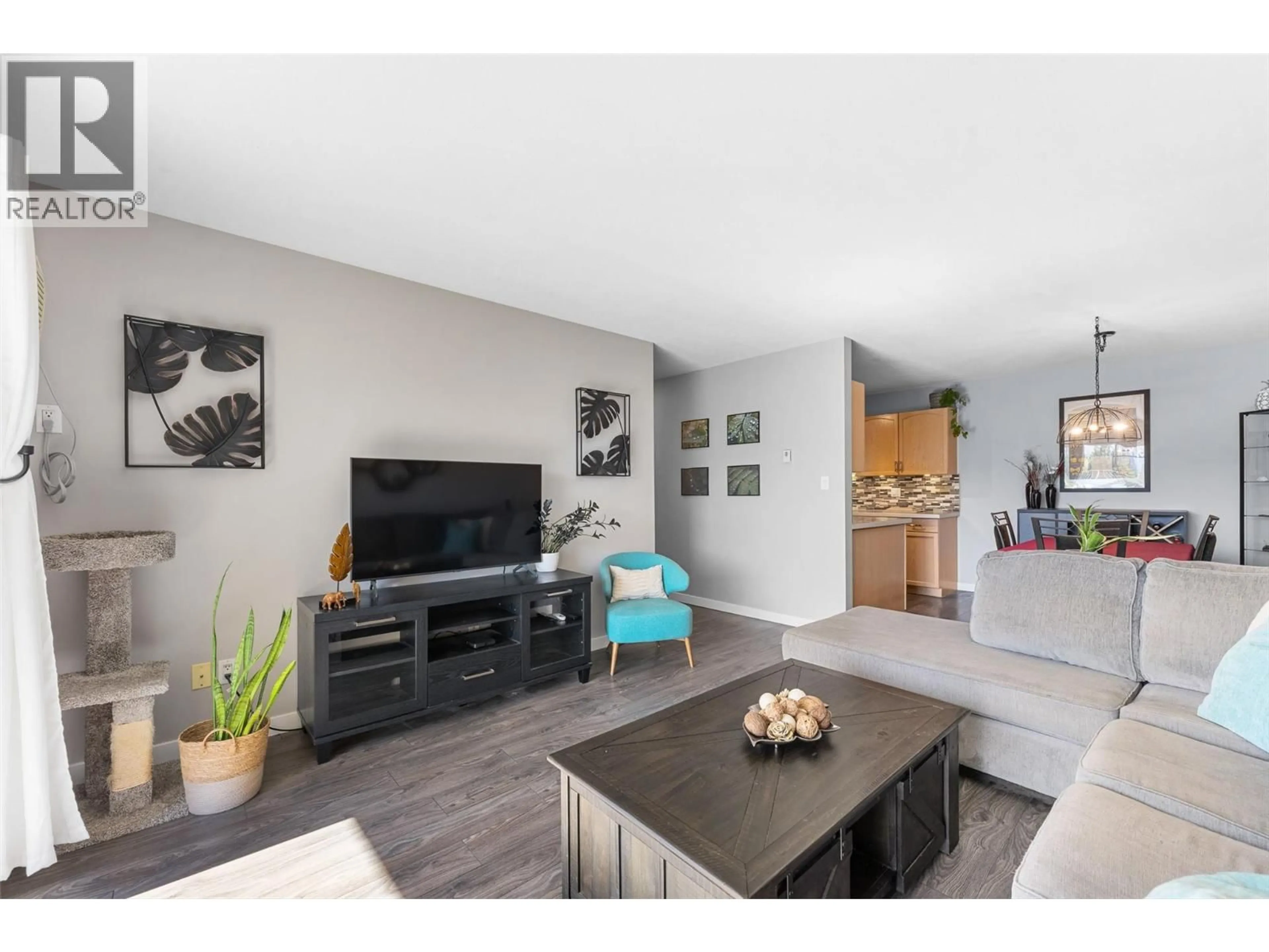 Living room with furniture, unknown for 413 - 3163 RICHTER STREET, Kelowna British Columbia V1W3R4