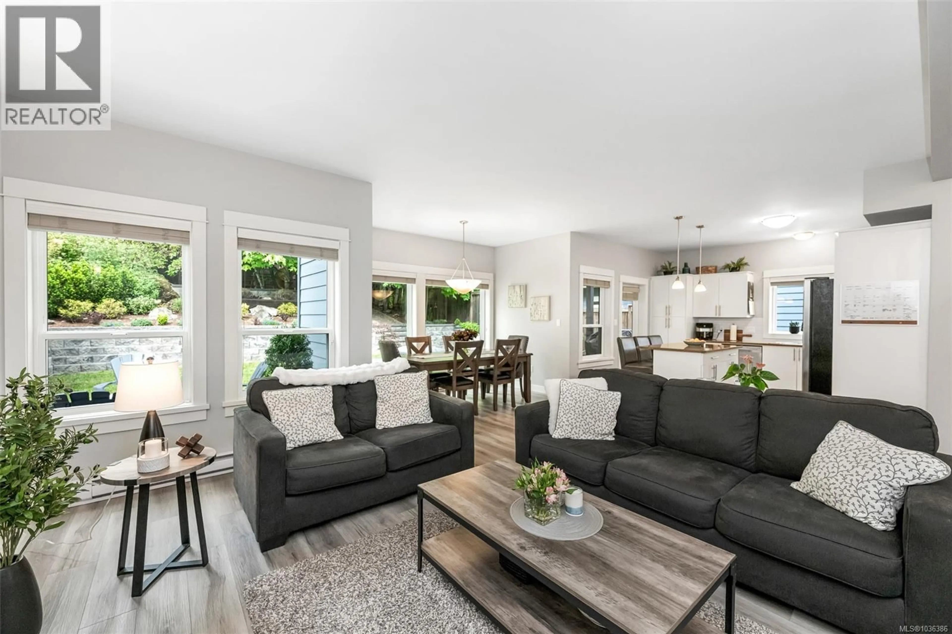 Living room with furniture, unknown for 42 DEGOUTIERE PLACE, View Royal British Columbia V9B0H3