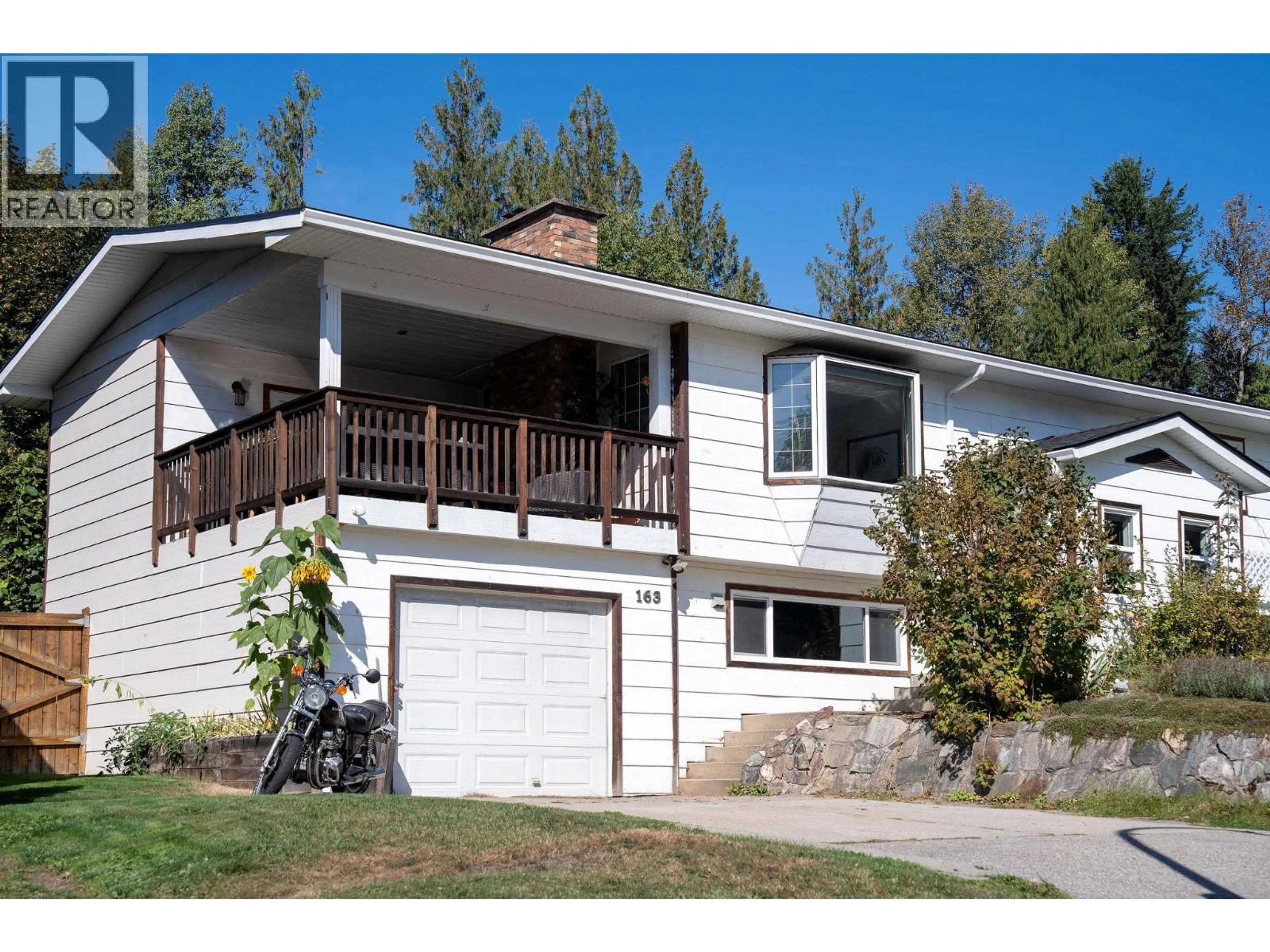 Home with vinyl exterior material, unknown for 163 PEARKES DRIVE, Revelstoke British Columbia V0E2S0