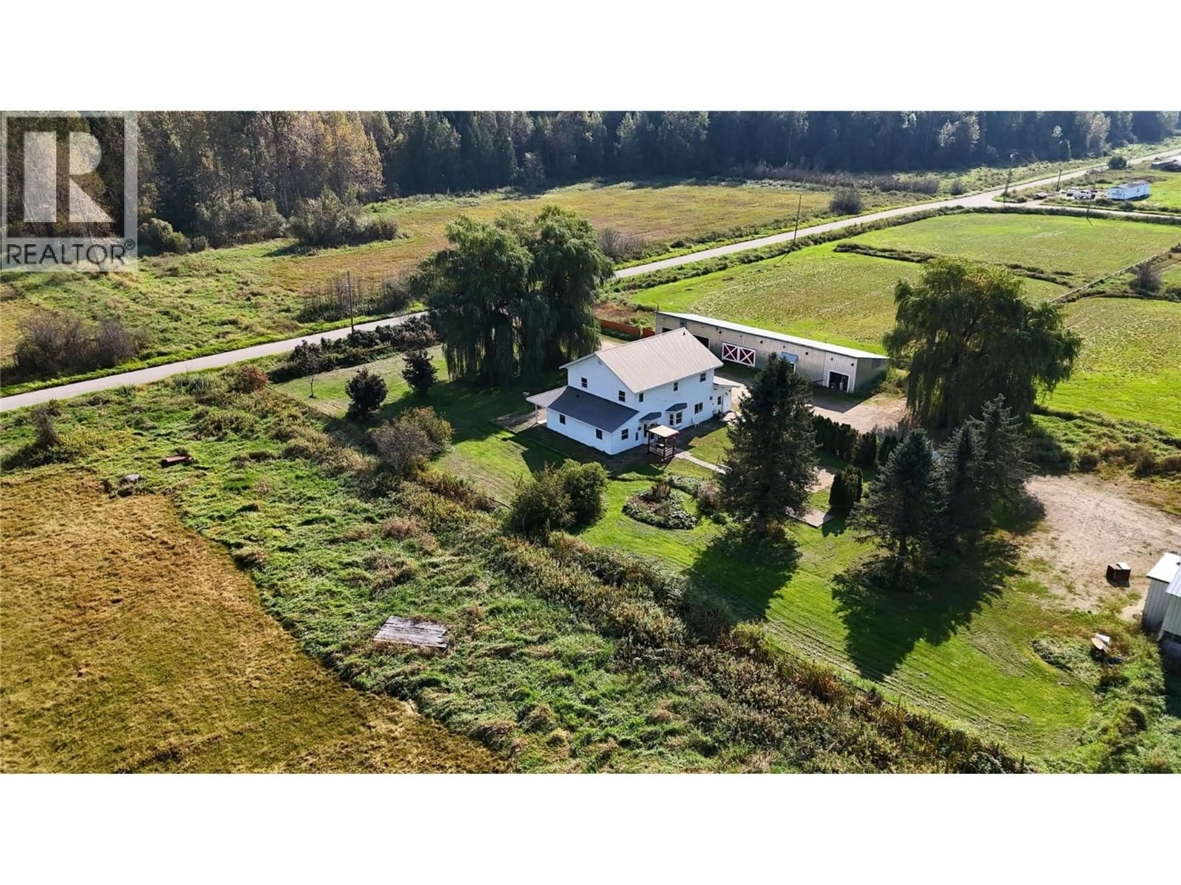 A pic from outside/outdoor area/front of a property/back of a property/a pic from drone, unknown for 3695 MALAKWA LOOP ROAD, Malakwa British Columbia V0E2J0