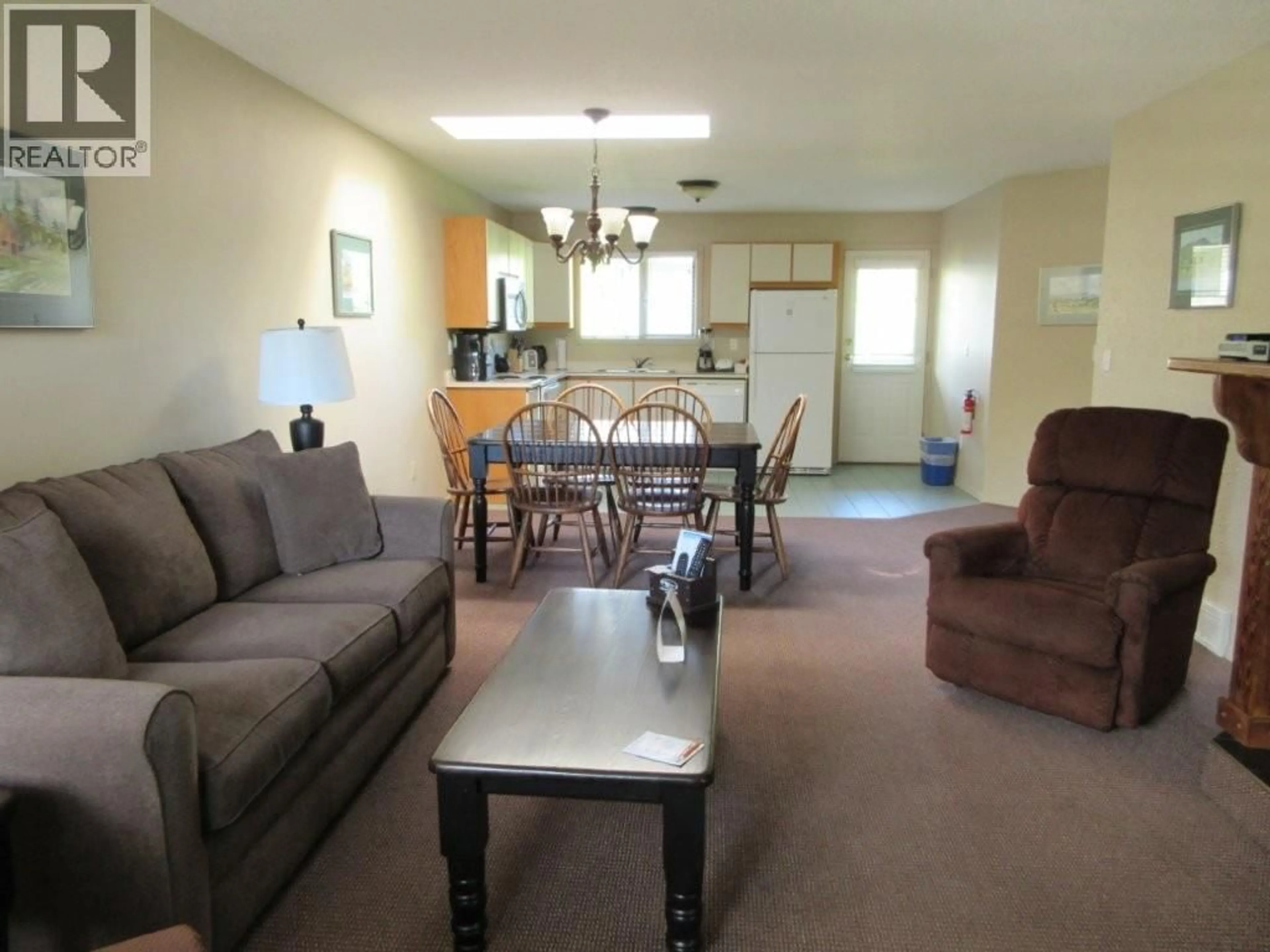 Living room with furniture, unknown for 2526 - 415 COMMONWEALTH ROAD, Kelowna British Columbia V4V2M4