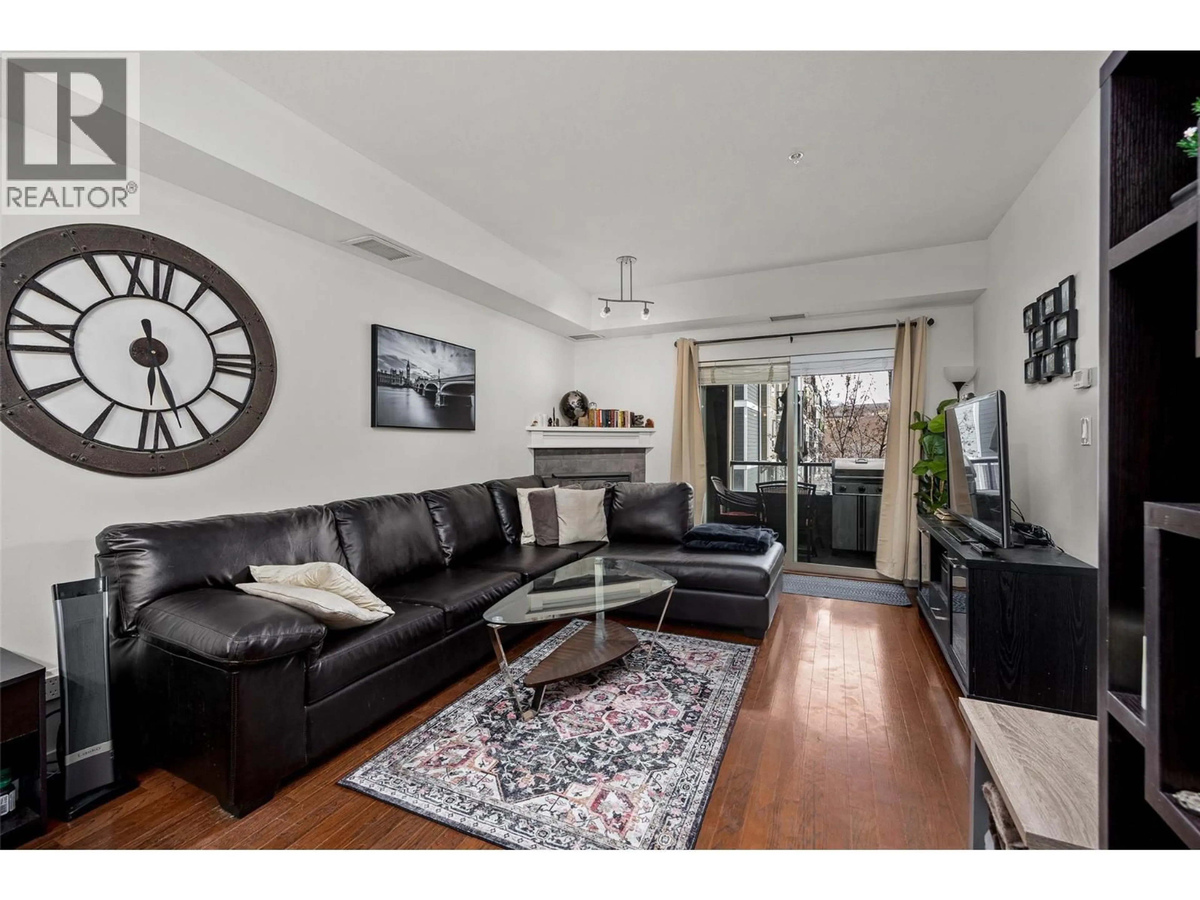 Living room with furniture, unknown for 206 - 1957 KANE ROAD, Kelowna British Columbia V1V2X7