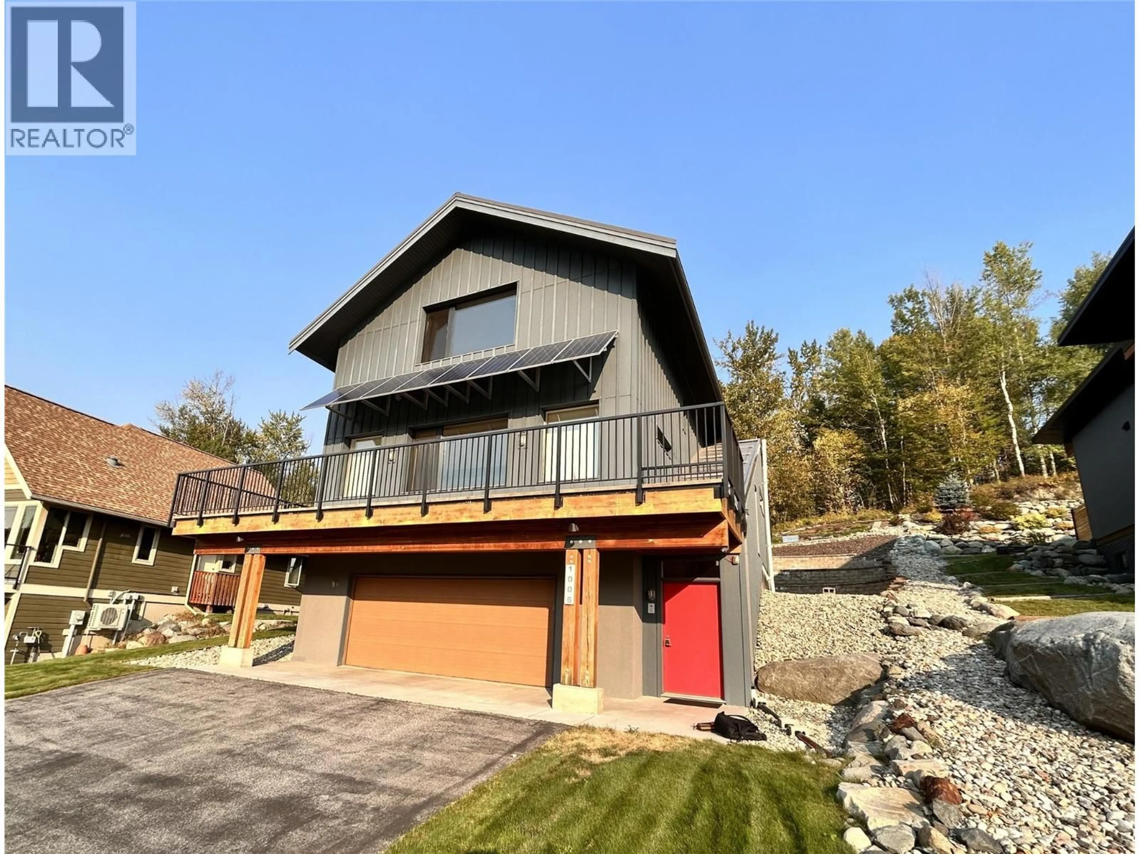 Home with vinyl exterior material, unknown for 1006 SILVERTIP ROAD, Rossland British Columbia V0G1Y0