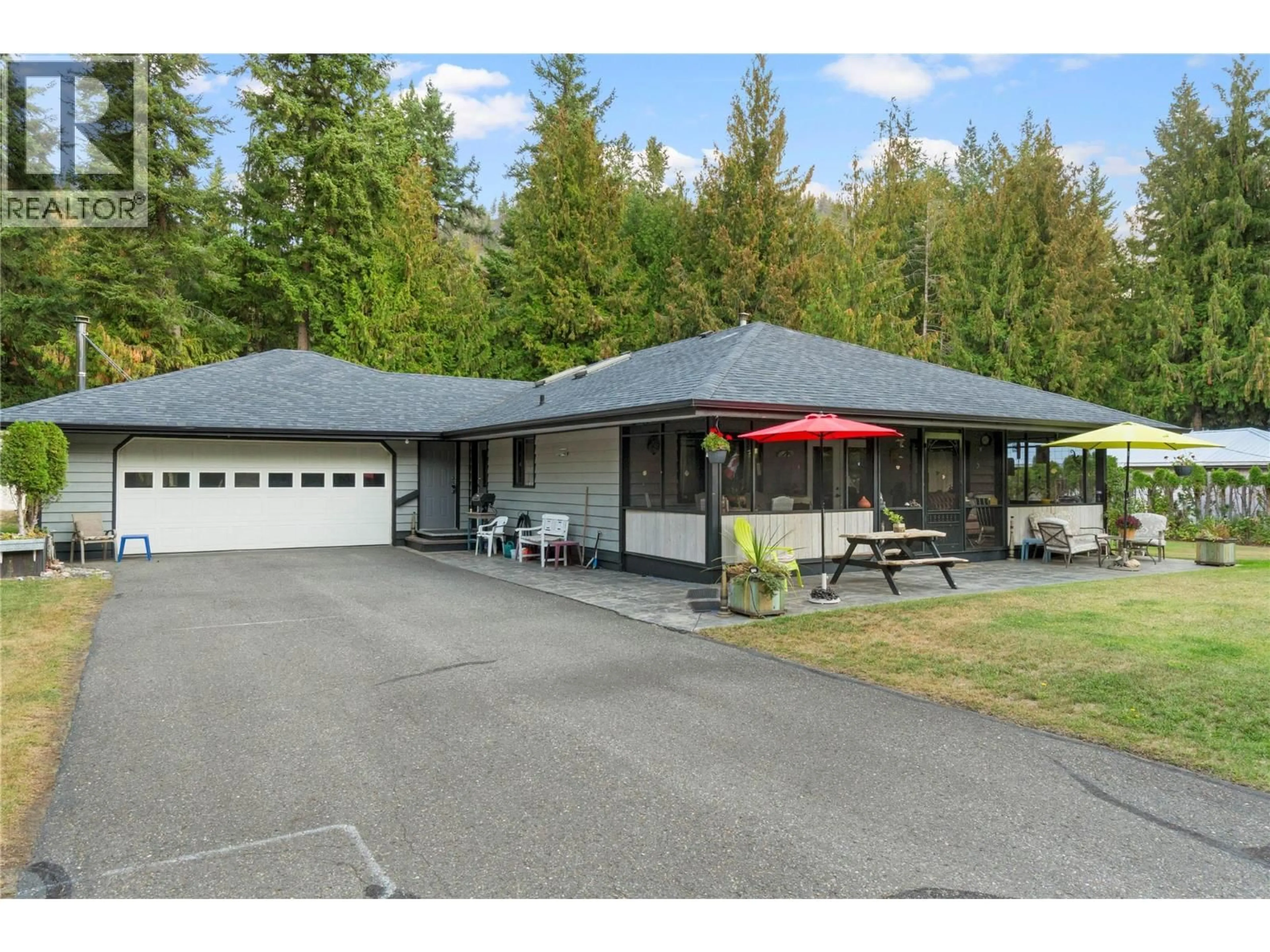 Unknown for 4061 SANTA ROAD, Scotch Creek British Columbia V0E1M6