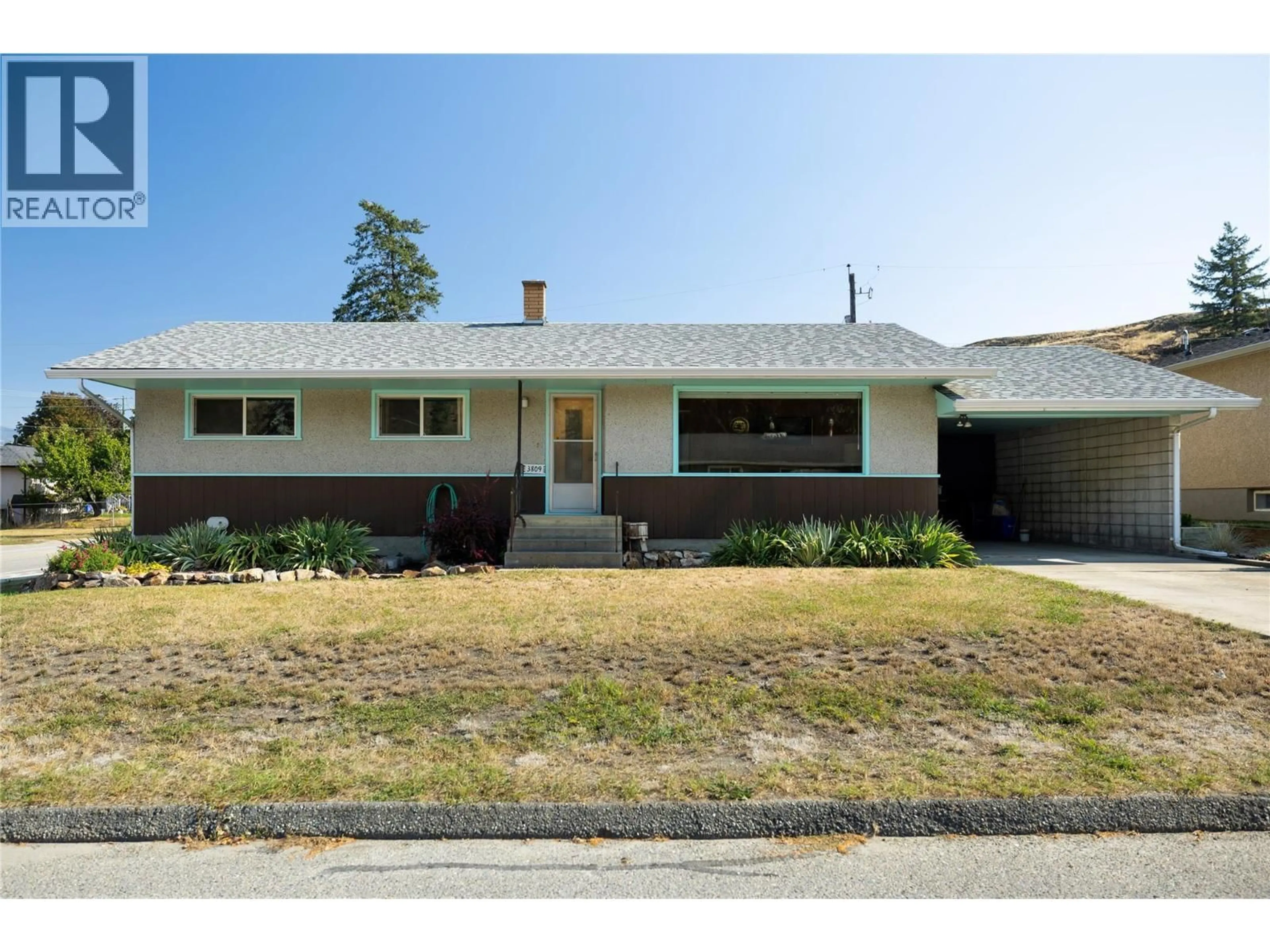 Home with vinyl exterior material, street for 3809 36 STREET, Vernon British Columbia V1T6E7