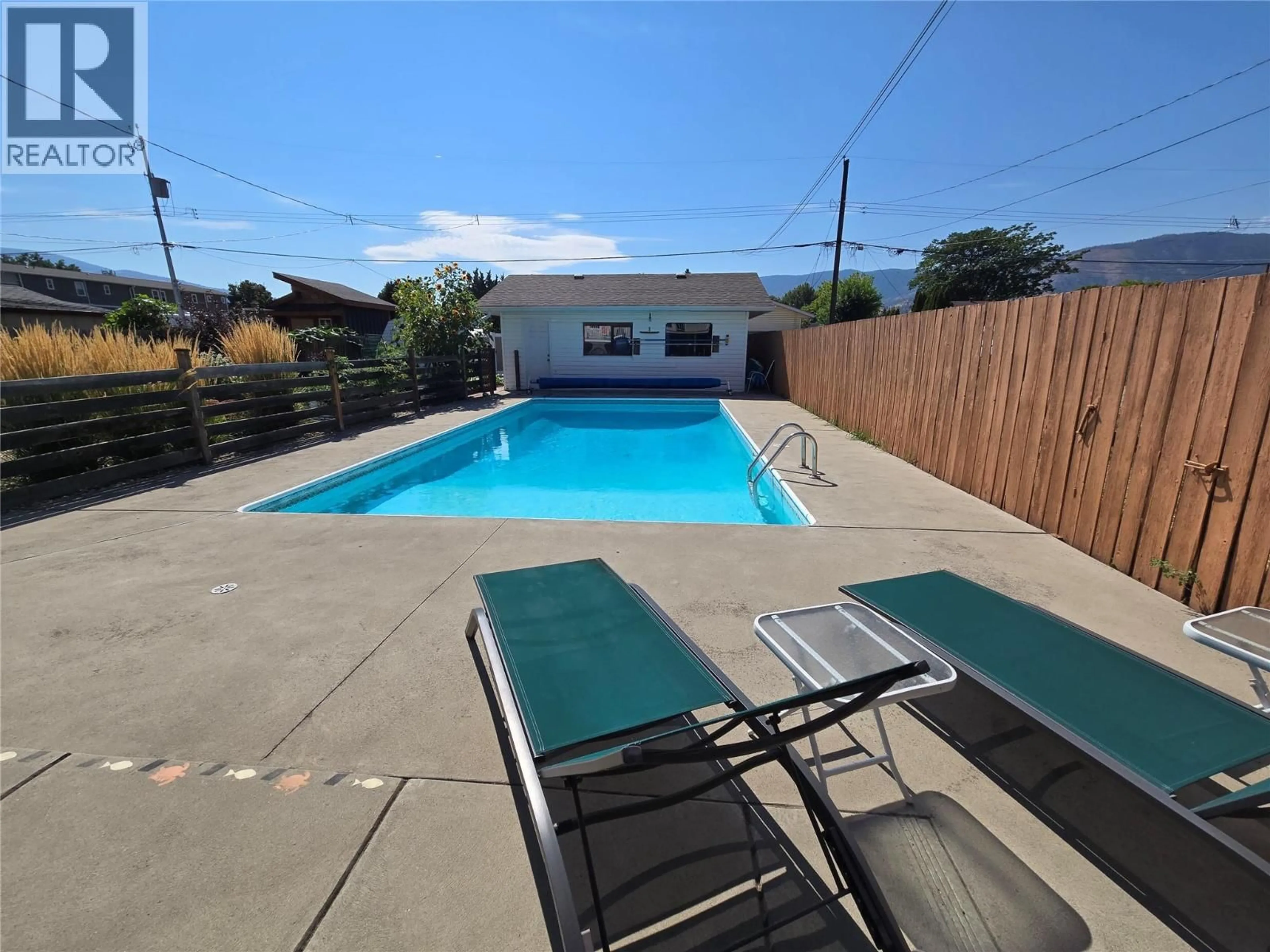 Pool for 258 WINDSOR AVENUE, Penticton British Columbia V2A2K4