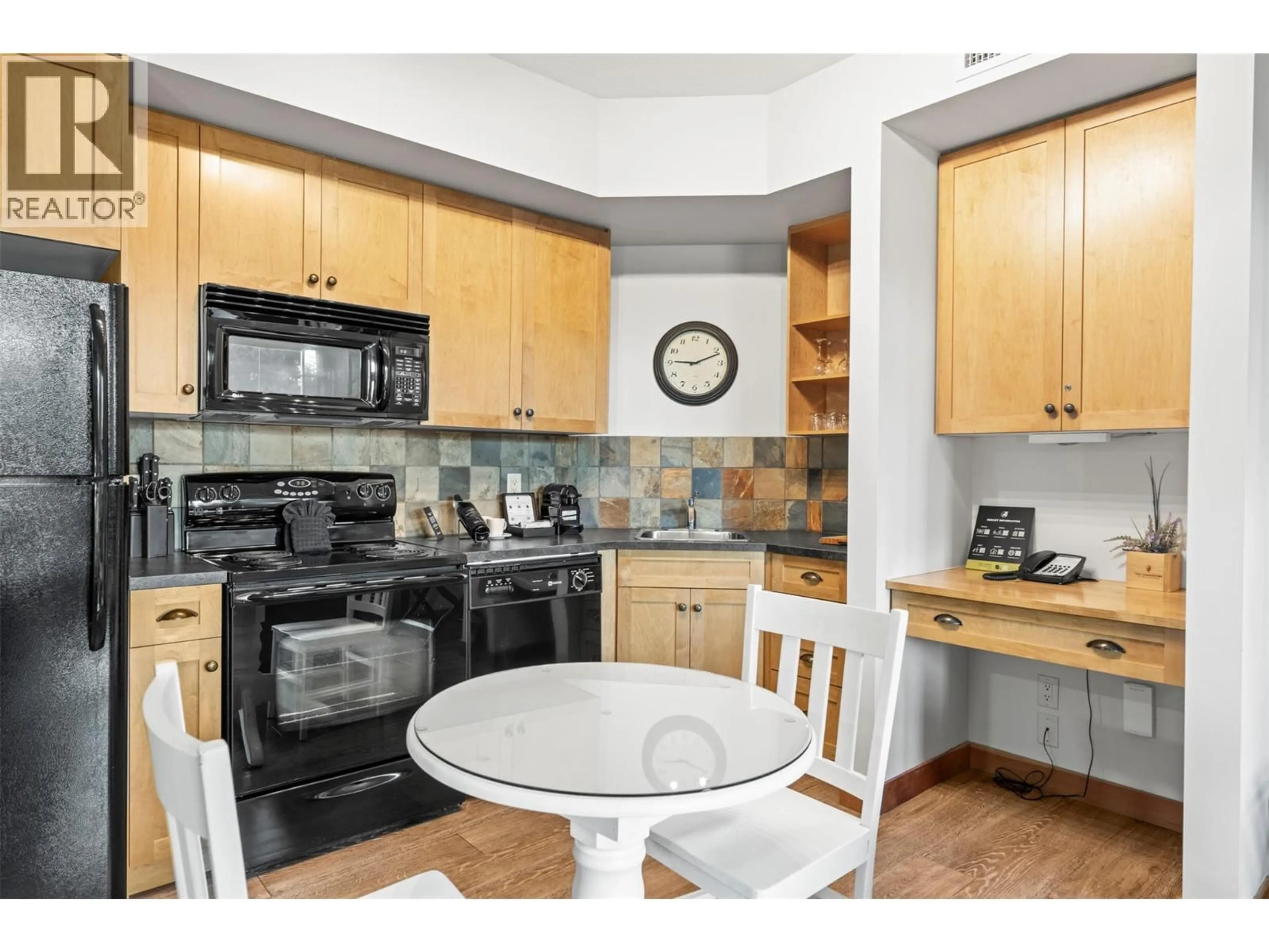 Standard kitchen, unknown for 321 - 105 VILLAGE CENTRE COURT, Vernon British Columbia V1H1T2