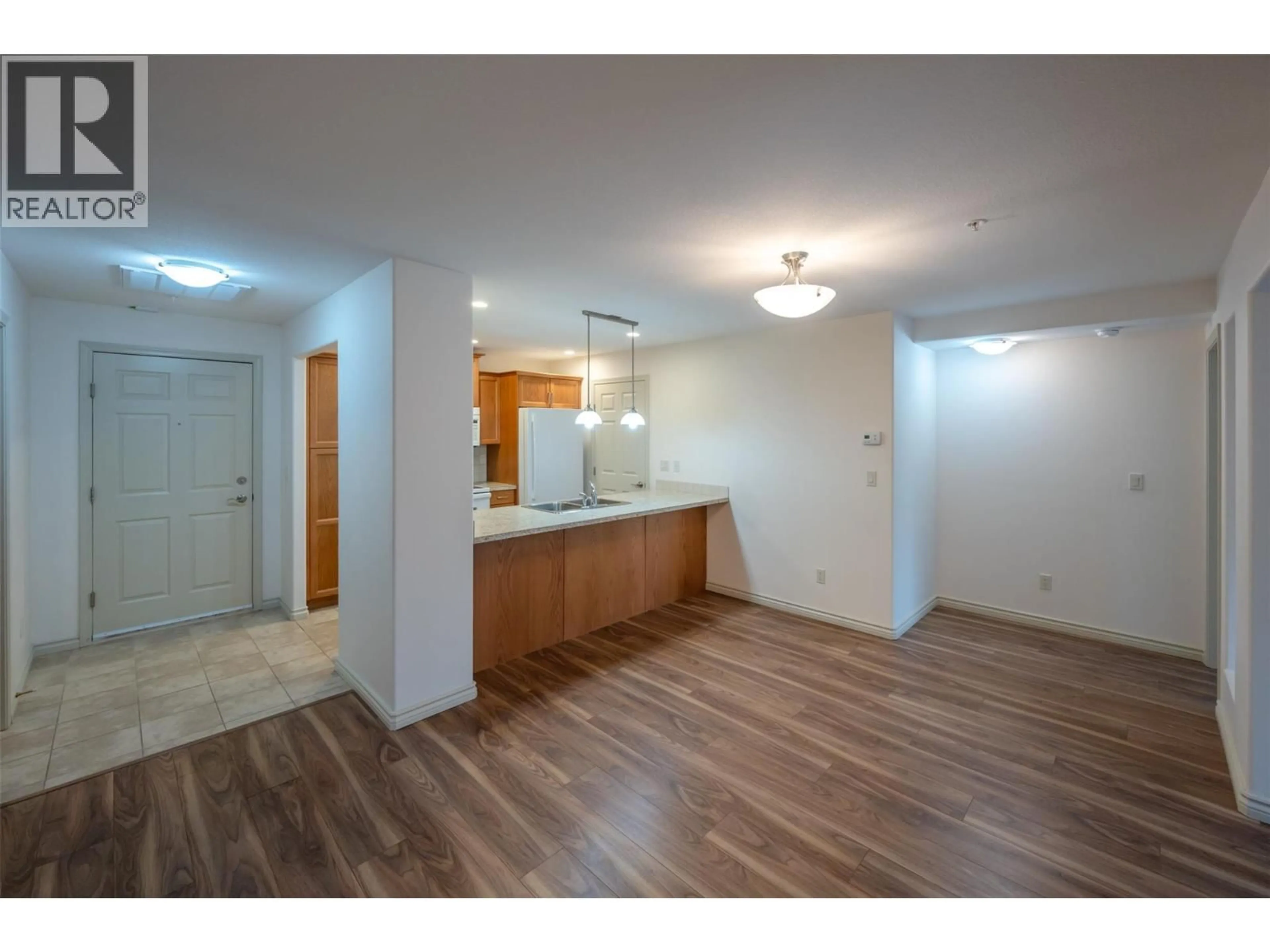 Unknown for 603 - 2125 ATKINSON STREET, Penticton British Columbia V2A9E6