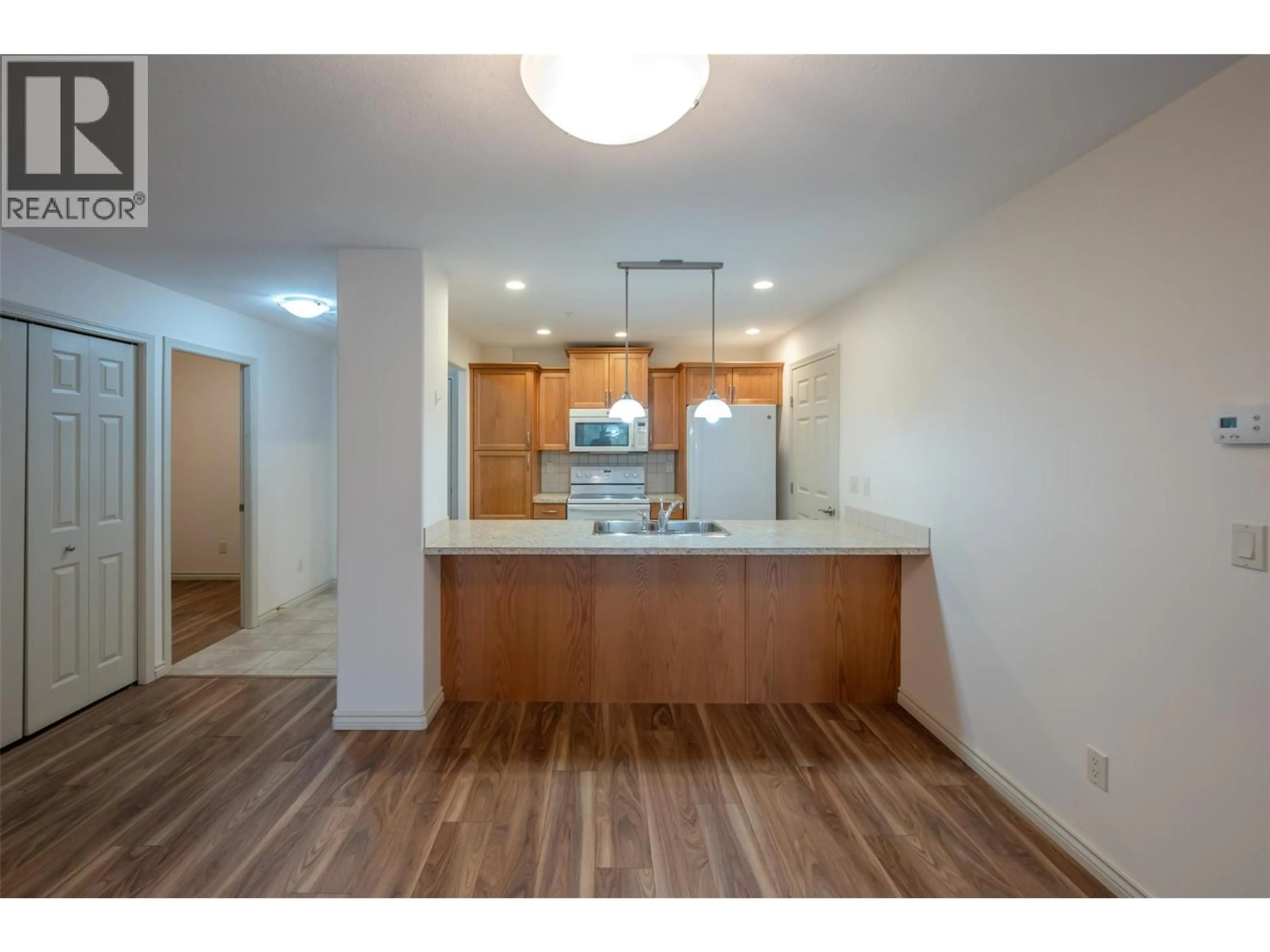 Unknown for 603 - 2125 ATKINSON STREET, Penticton British Columbia V2A9E6