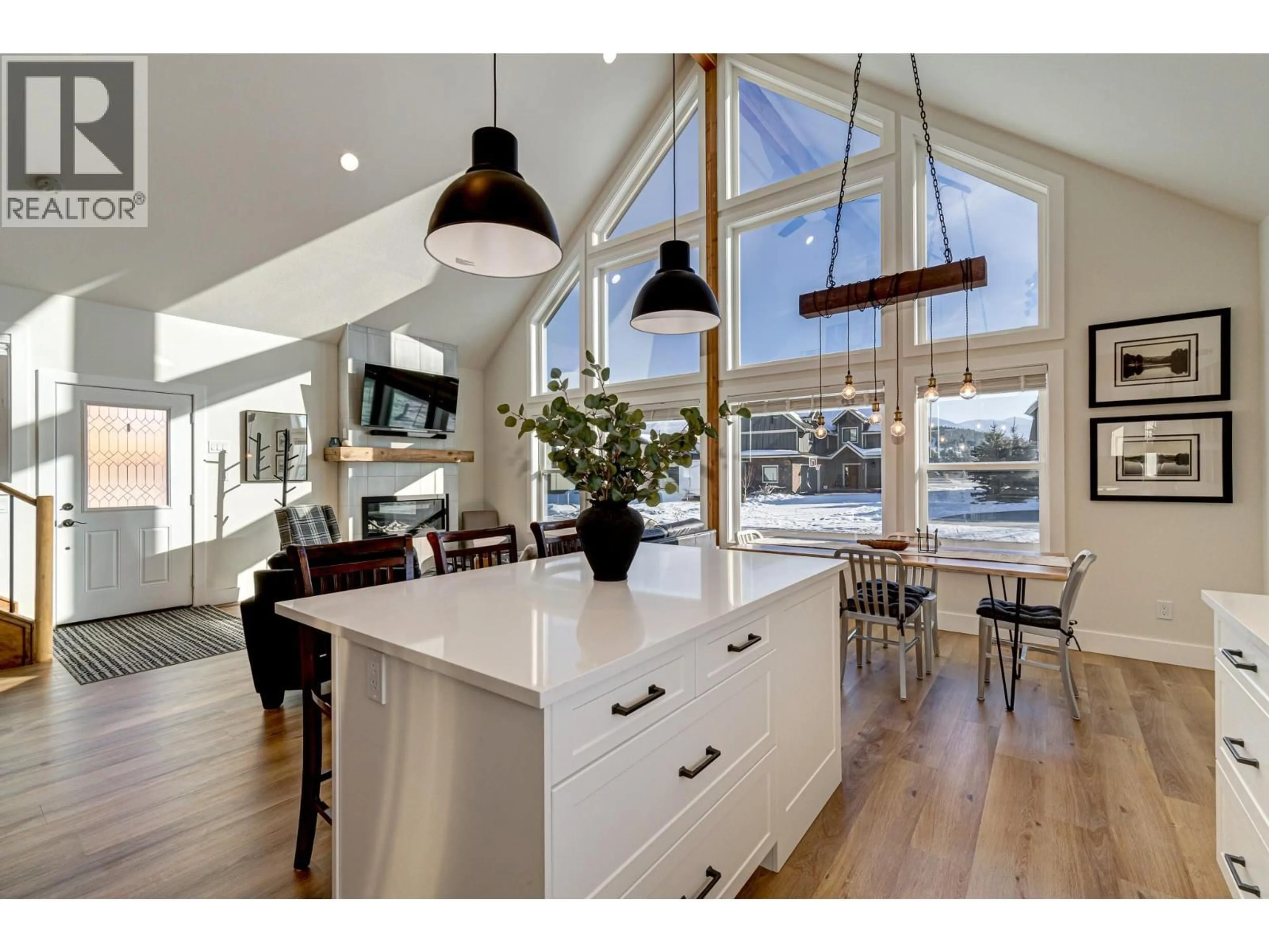 Open concept kitchen, wood/laminate floor for 1643 KOOCANUSA LAKE DRIVE OTHER, Lake Koocanusa British Columbia V0B1T5