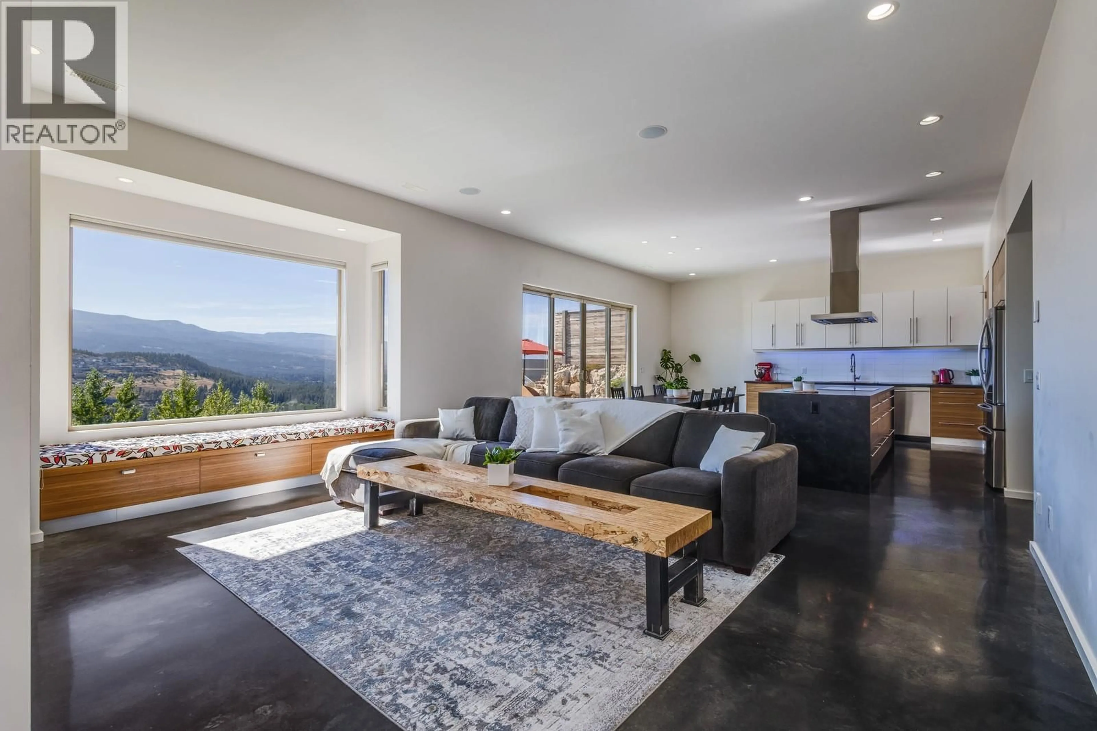 Living room with furniture, unknown for 1040 HENDERSON DRIVE, Kelowna British Columbia V1P1S5