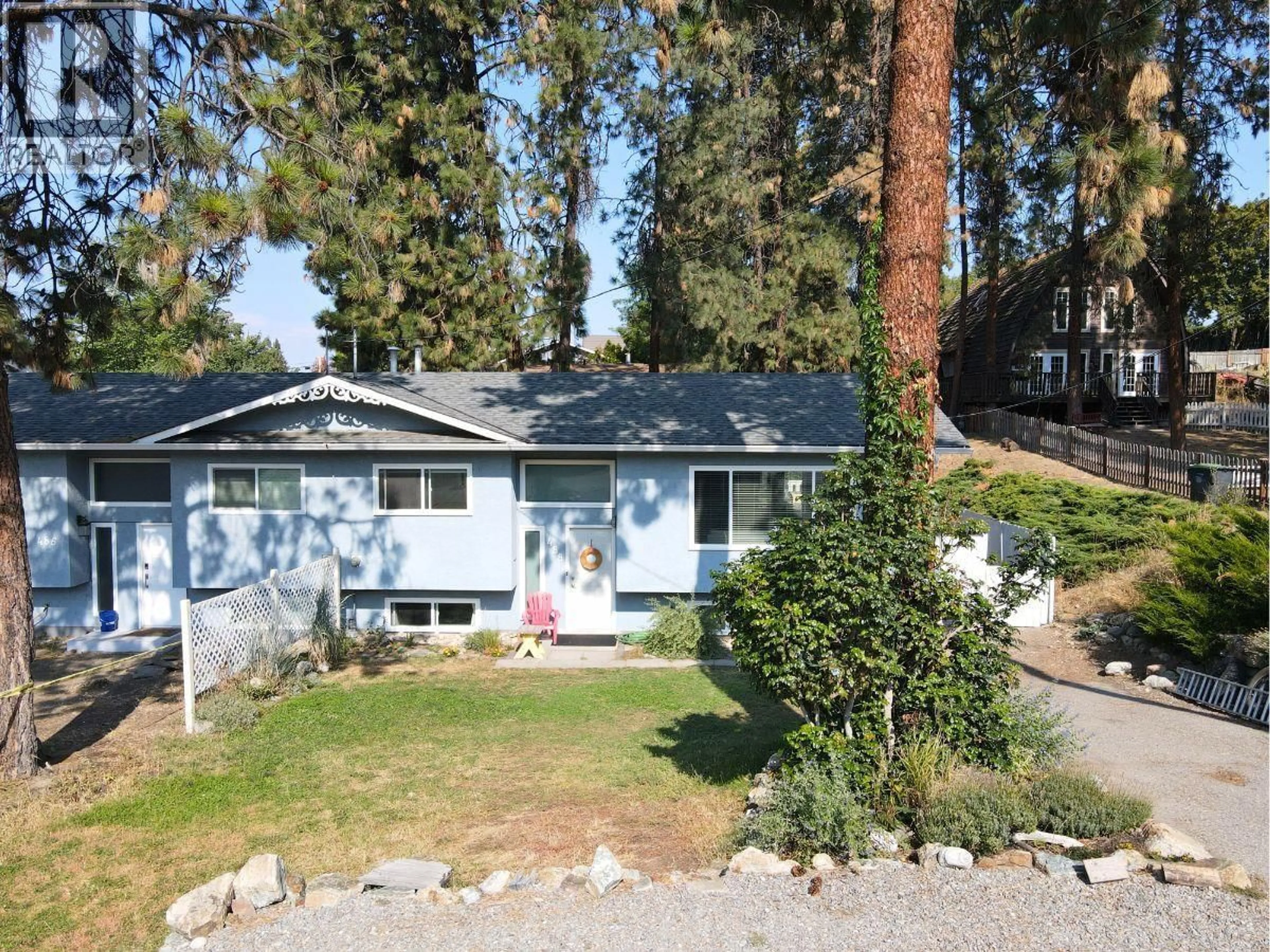 Home with vinyl exterior material, unknown for 488 STANLEY CRESCENT, Kelowna British Columbia V1W4L7