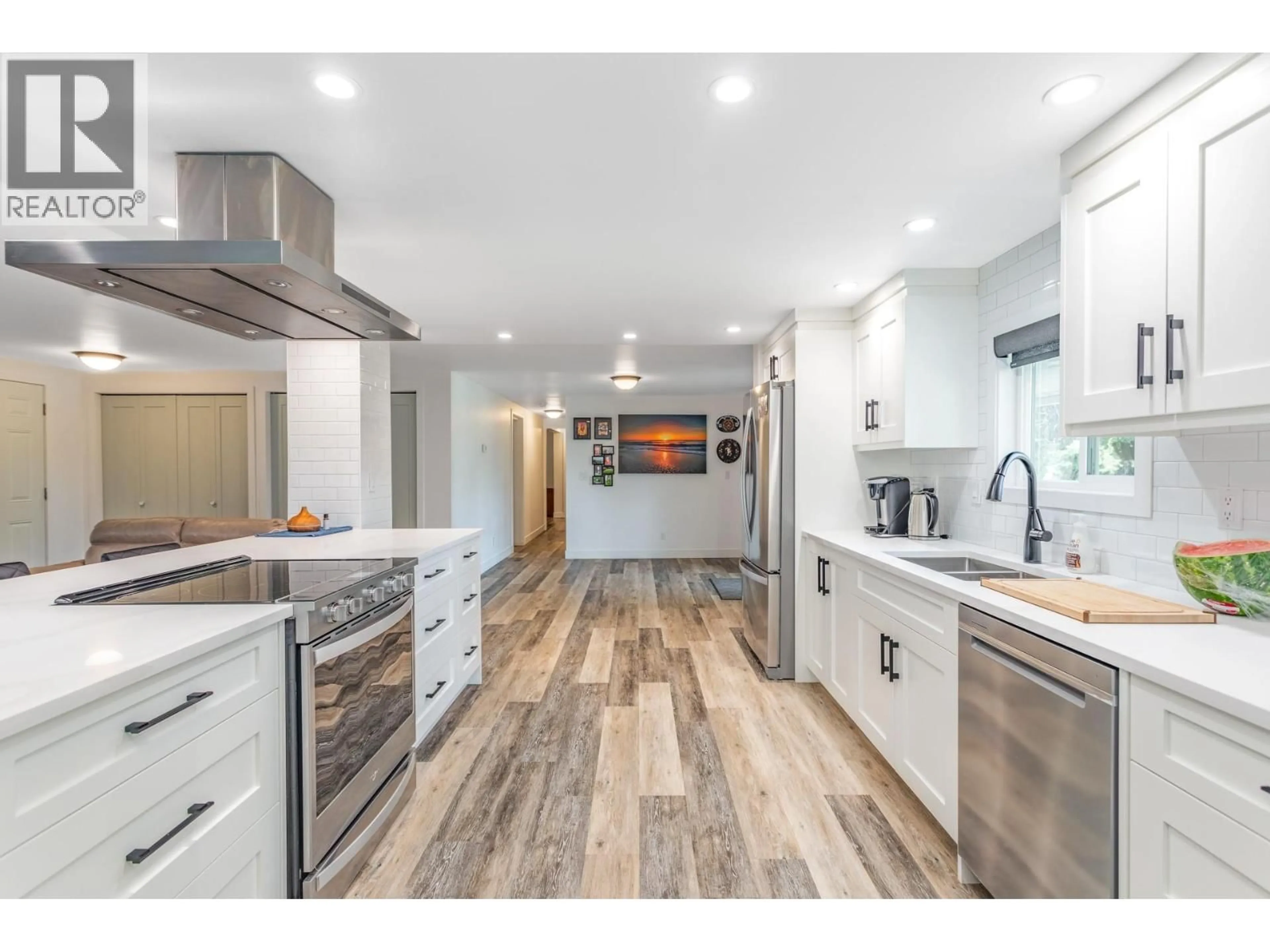 Open concept kitchen, unknown for 93 - 4075 MCCLAIN ROAD, Kelowna British Columbia V1W4R4
