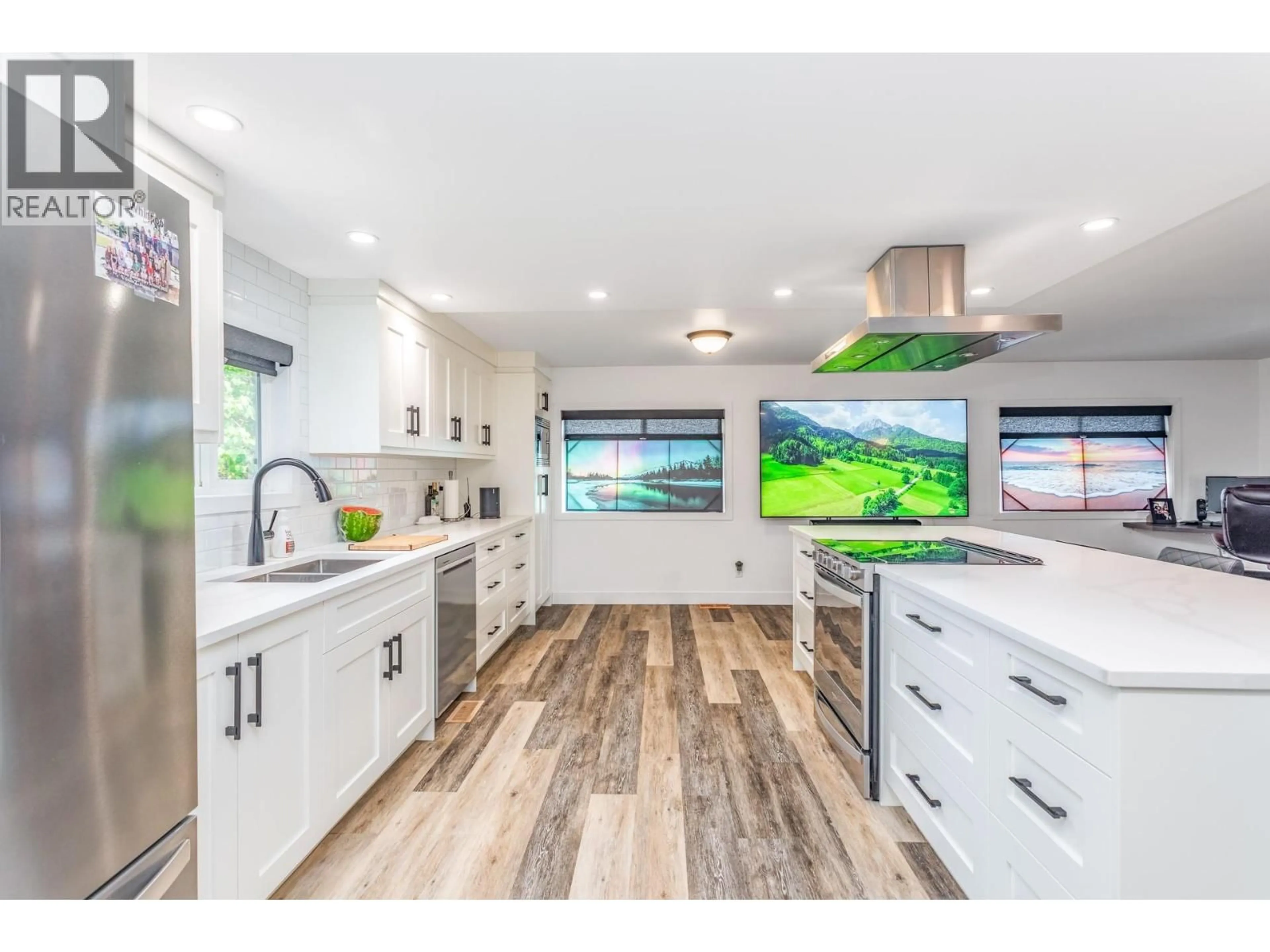 Open concept kitchen, unknown for 93 - 4075 MCCLAIN ROAD, Kelowna British Columbia V1W4R4
