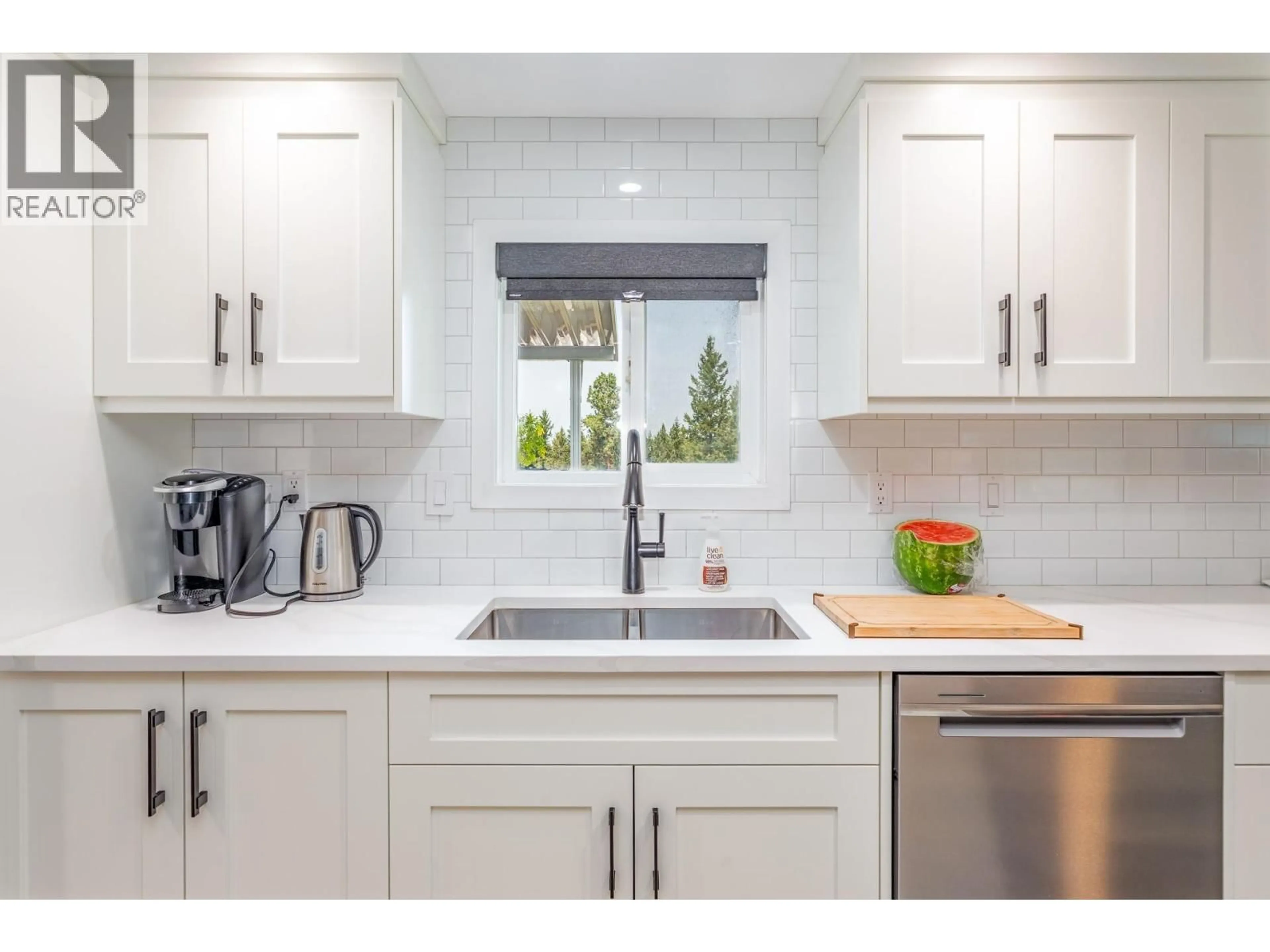 Contemporary kitchen, ceramic/tile floor for 93 - 4075 MCCLAIN ROAD, Kelowna British Columbia V1W4R4