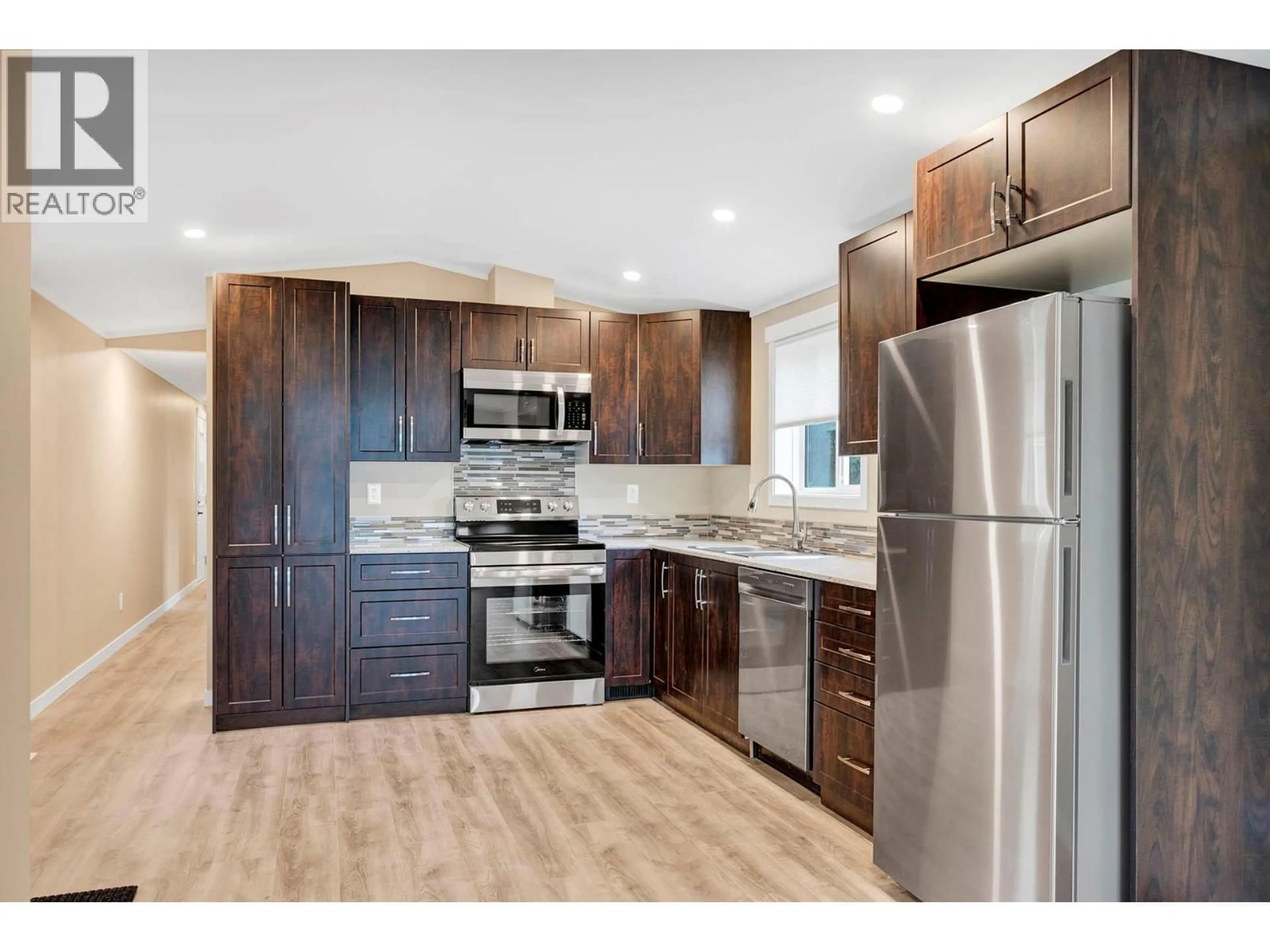 Unknown for 34 - 121 FERRY ROAD, Clearwater British Columbia V0E1N2