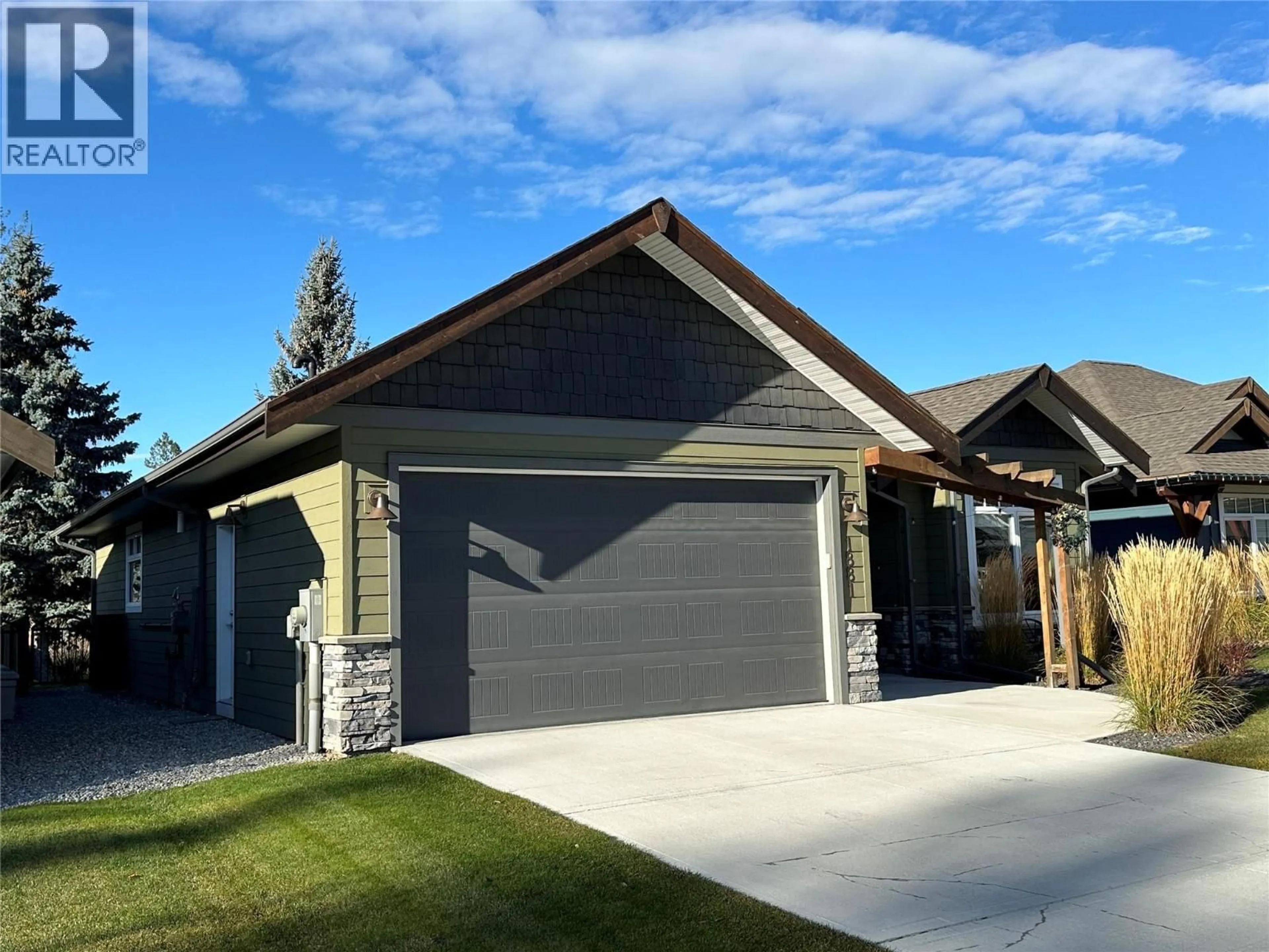 Home with vinyl exterior material, street for 1881 FOXWOOD TRAIL, Windermere British Columbia V0B2L2