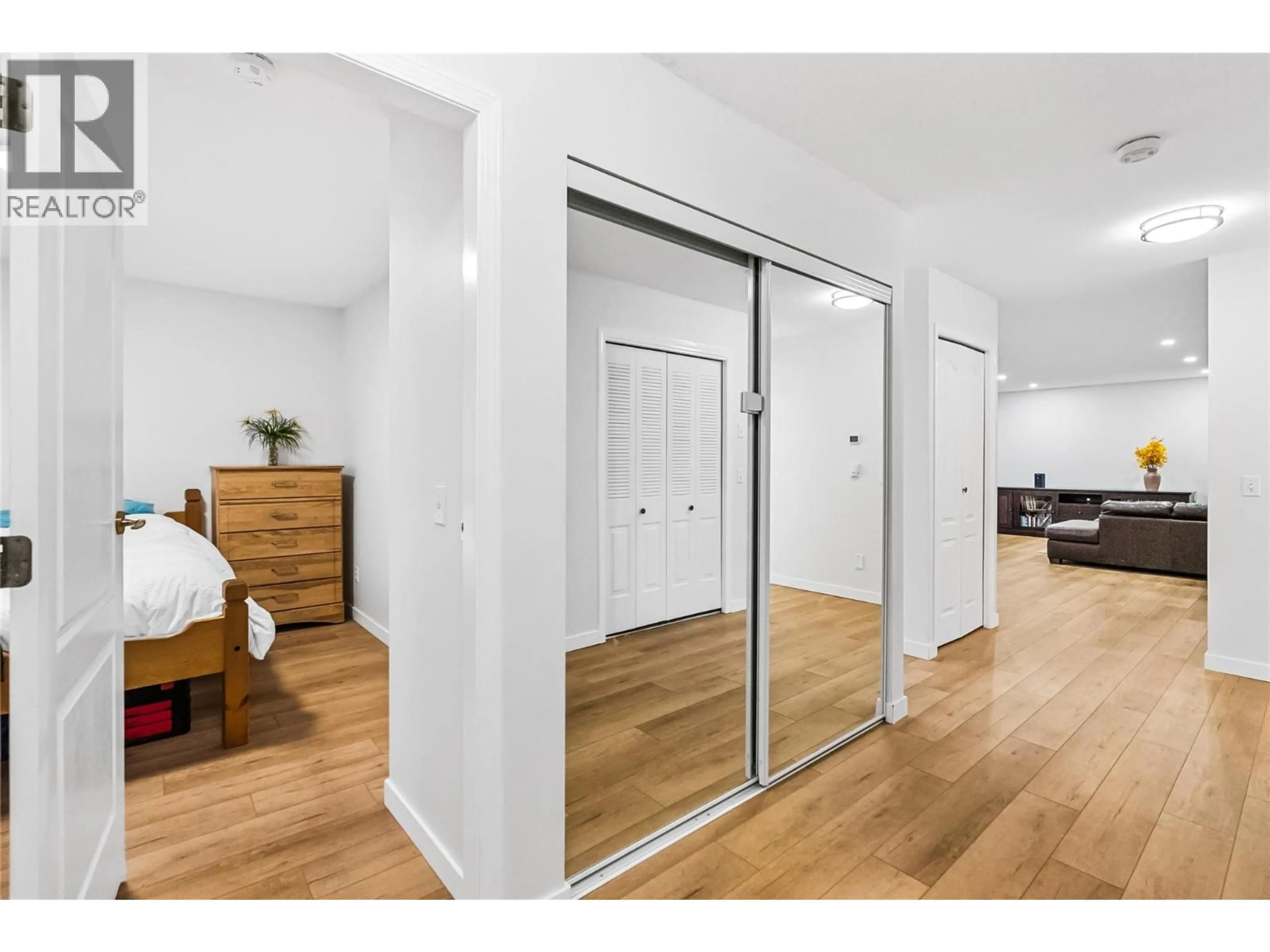 Unknown for 7 - 215 TAYLOR ROAD, Kelowna British Columbia V1X4G1