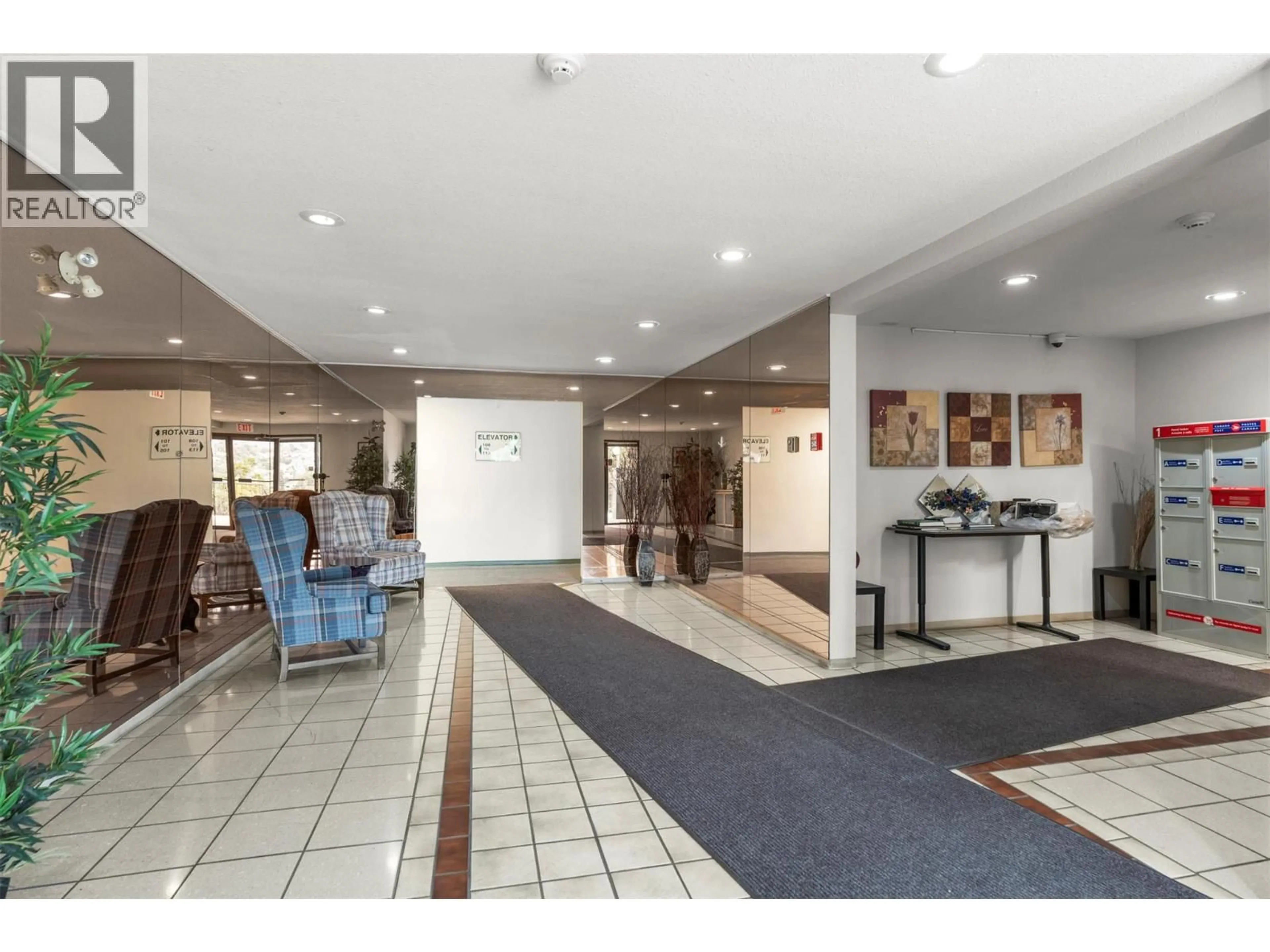 Lobby for 318 - 3901 32 AVENUE, Vernon British Columbia V1T8M3