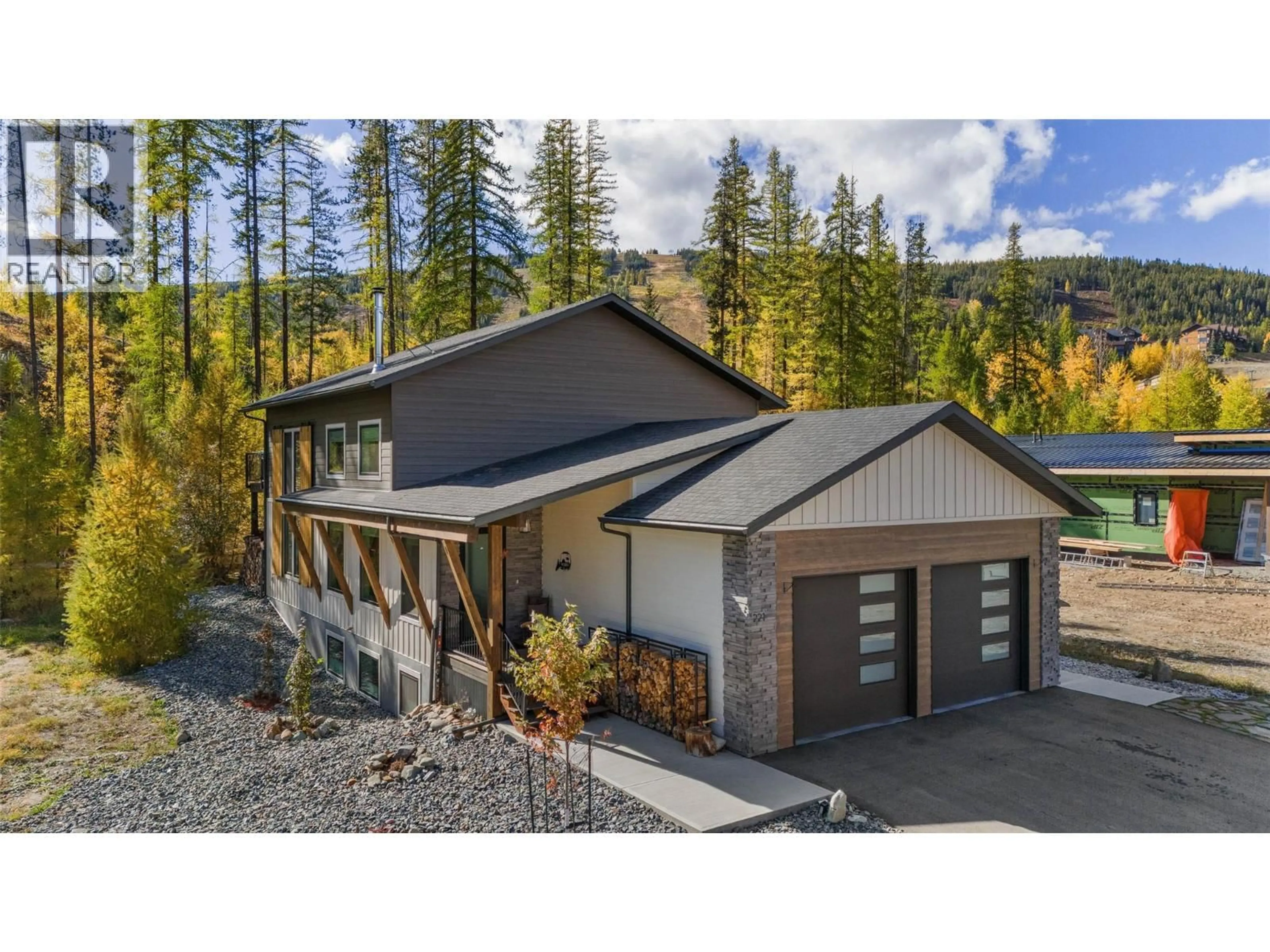 Home with vinyl exterior material, mountain view for 221 STEMWINDER DRIVE, Kimberley British Columbia V1A3E9