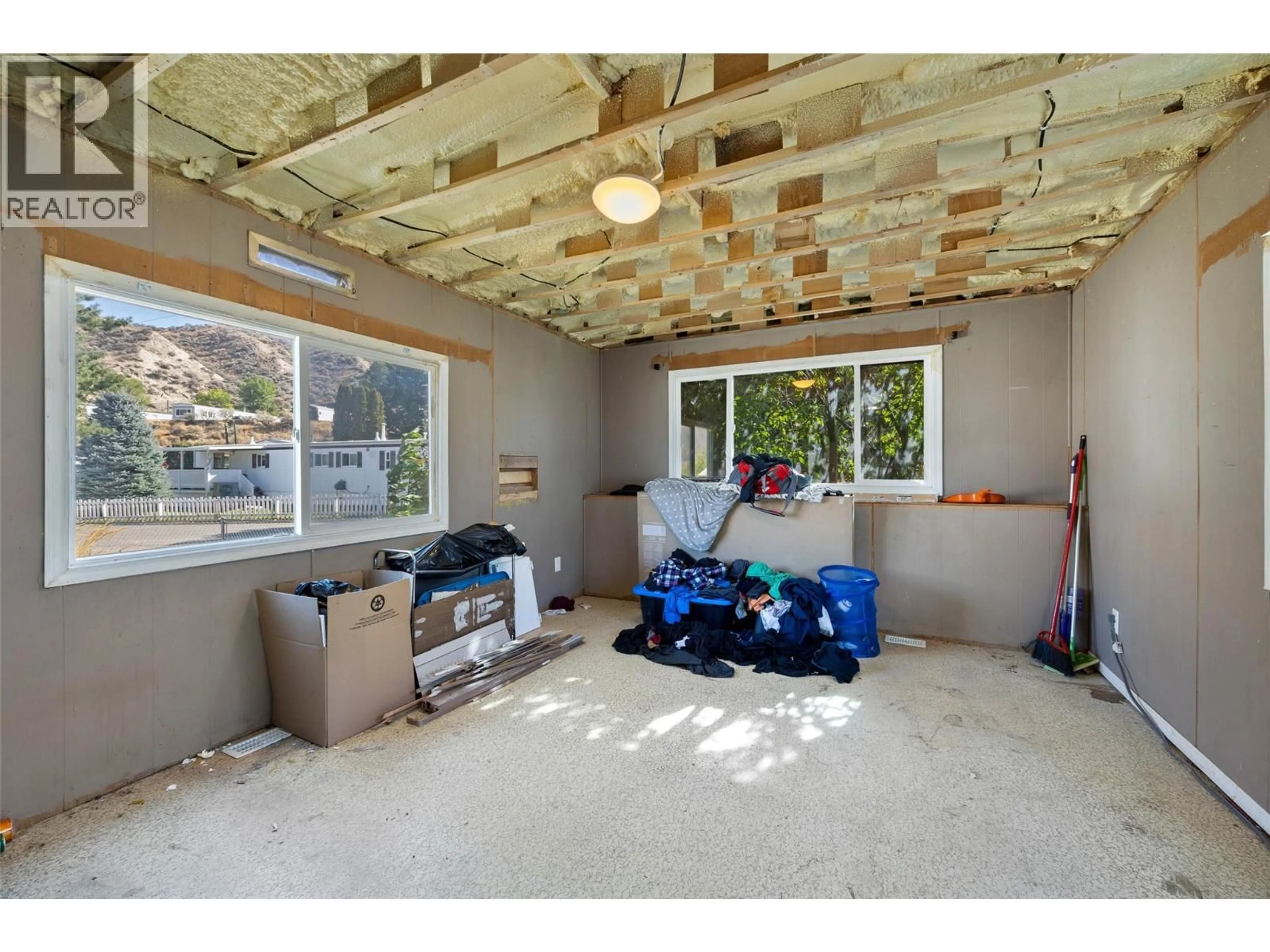 Unknown for 102 - 1175 ROSE HILL ROAD, Kamloops British Columbia V2E1G9