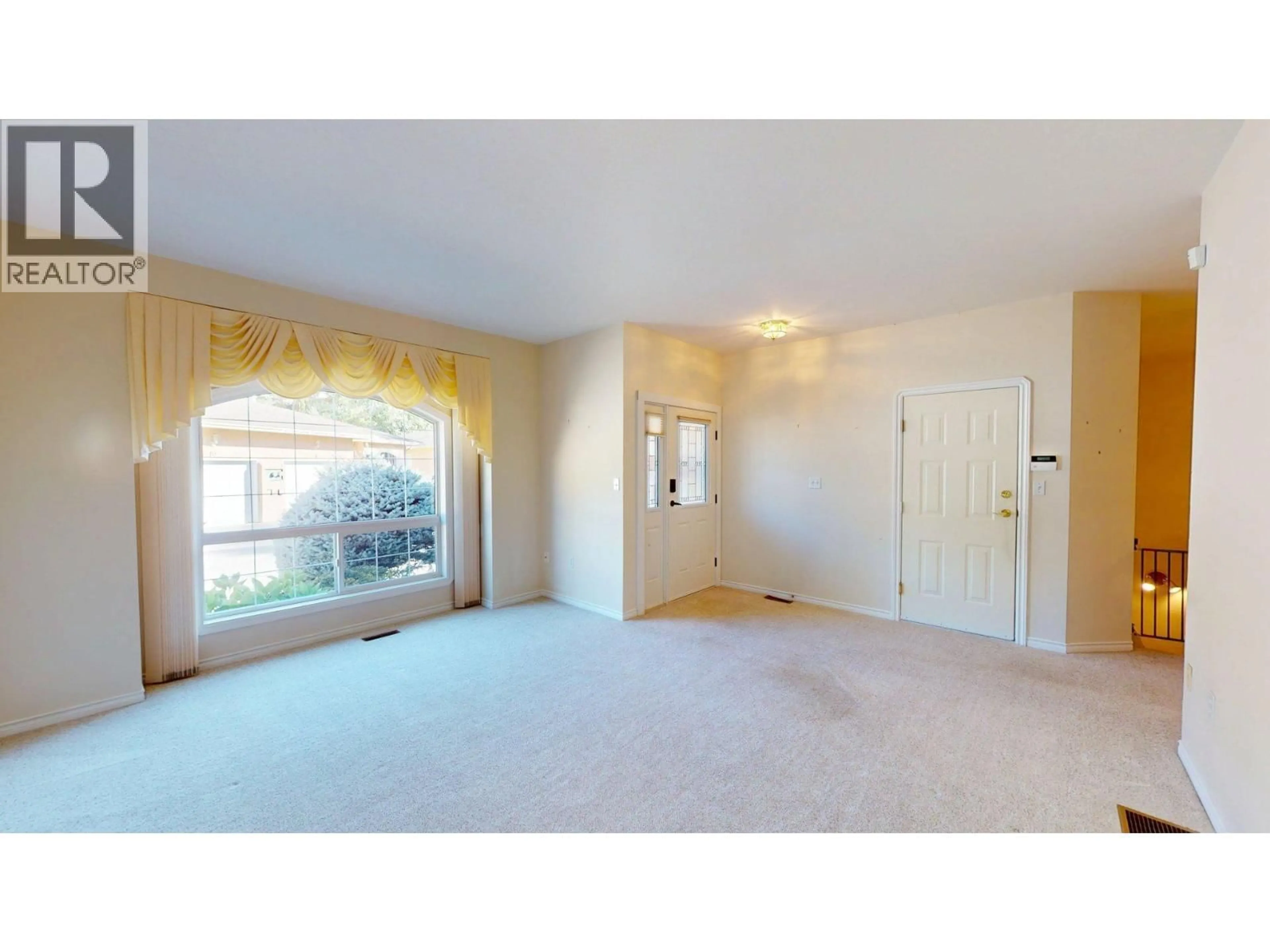 A pic of a room for 3 - 2205 ROCKLAND AVENUE, Trail British Columbia V1R3G3