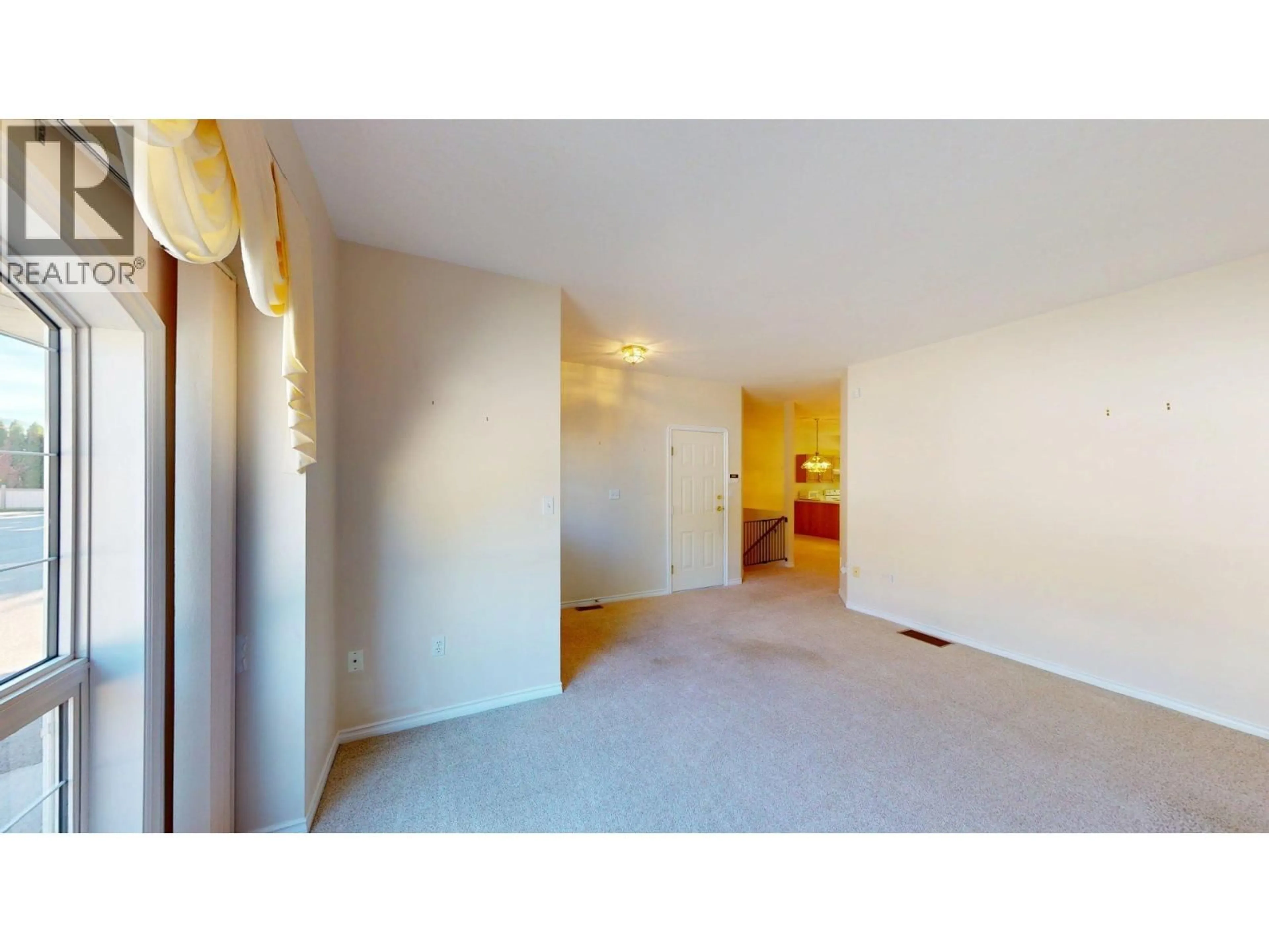 A pic of a room for 3 - 2205 ROCKLAND AVENUE, Trail British Columbia V1R3G3