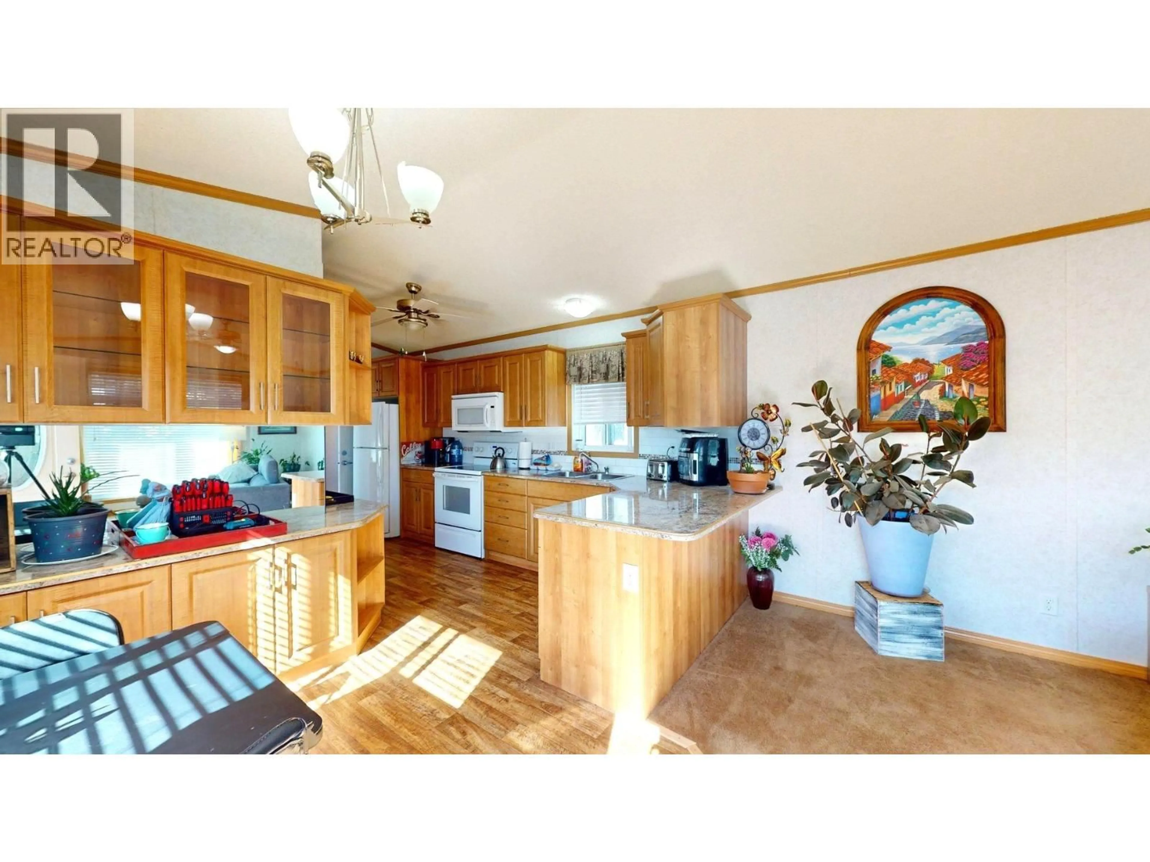 Standard kitchen, wood/laminate floor for 55 CHIMO CRESCENT, Elkford British Columbia V0B1H0