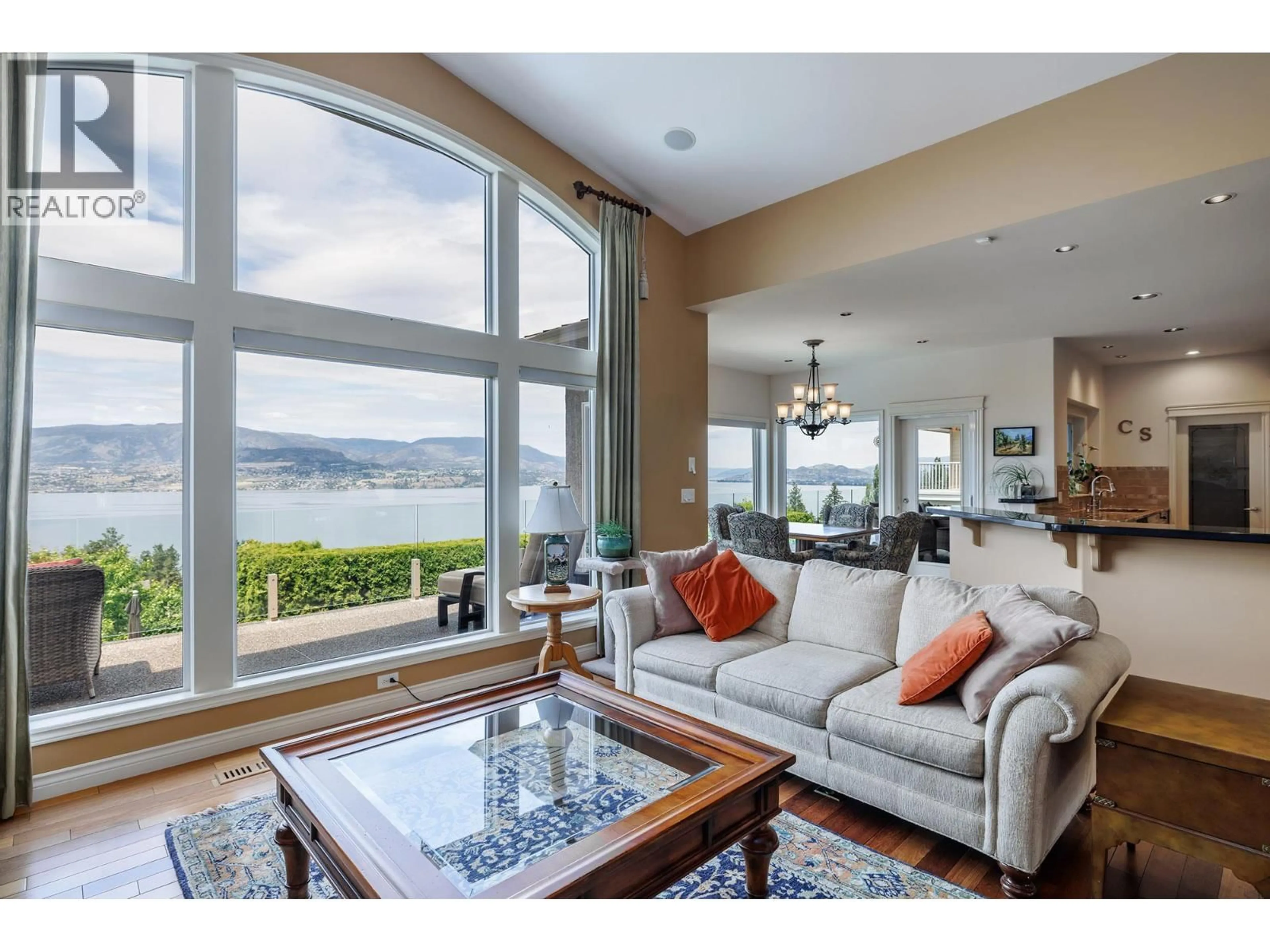 Living room with furniture, unknown for 370 SANDPIPER STREET, Kelowna British Columbia V1W4K7