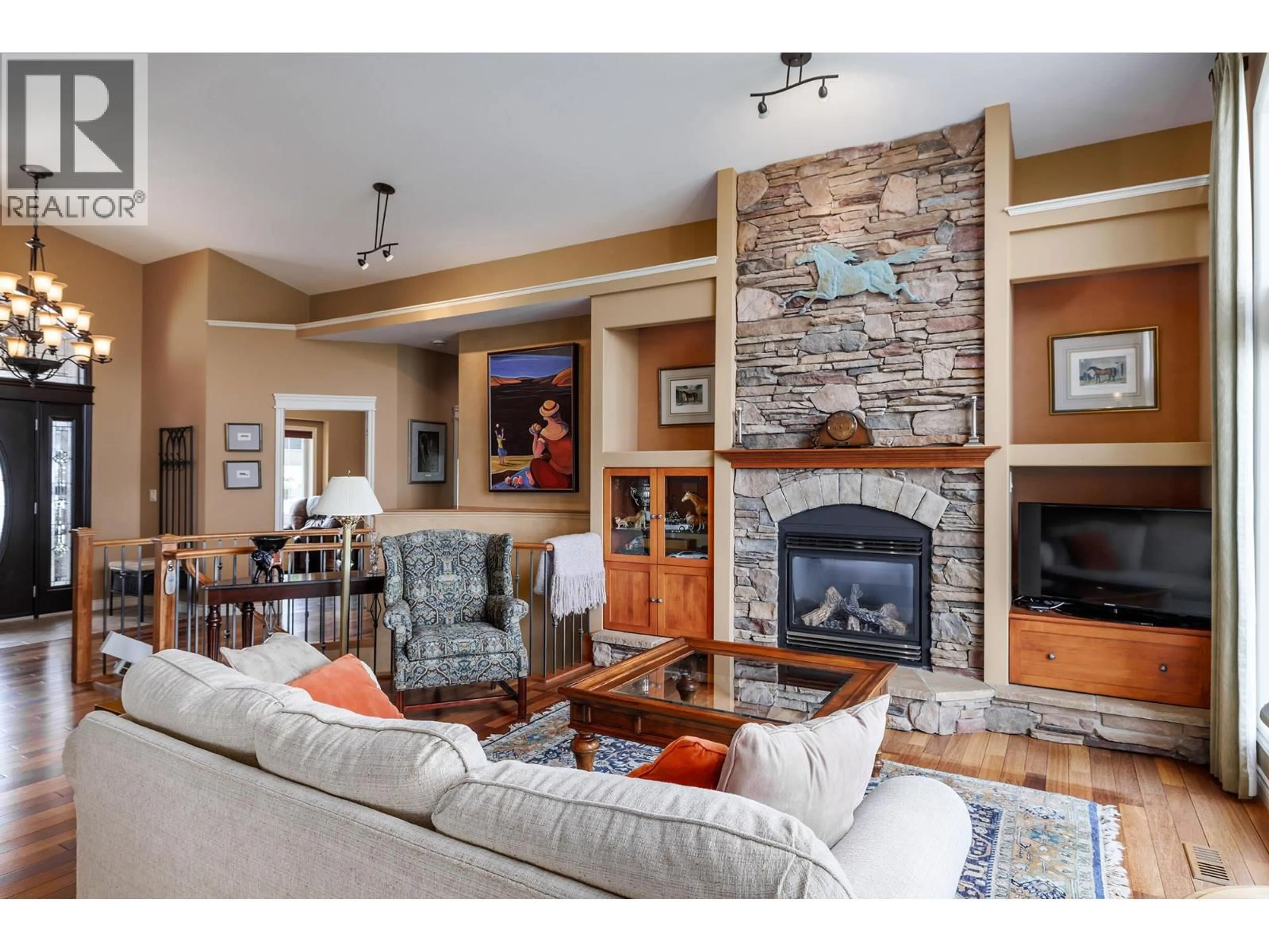 Living room with furniture, unknown for 370 SANDPIPER STREET, Kelowna British Columbia V1W4K7