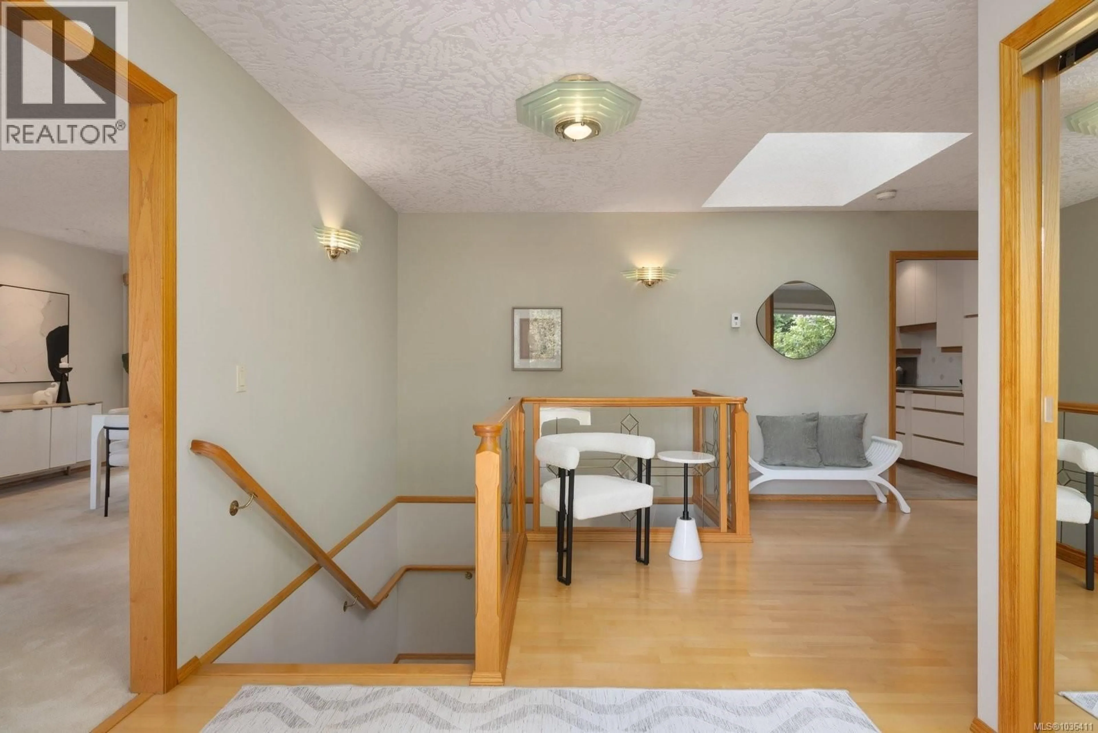 Indoor foyer for 1616 BARKLEY PLACE, North Saanich British Columbia V8L5E6