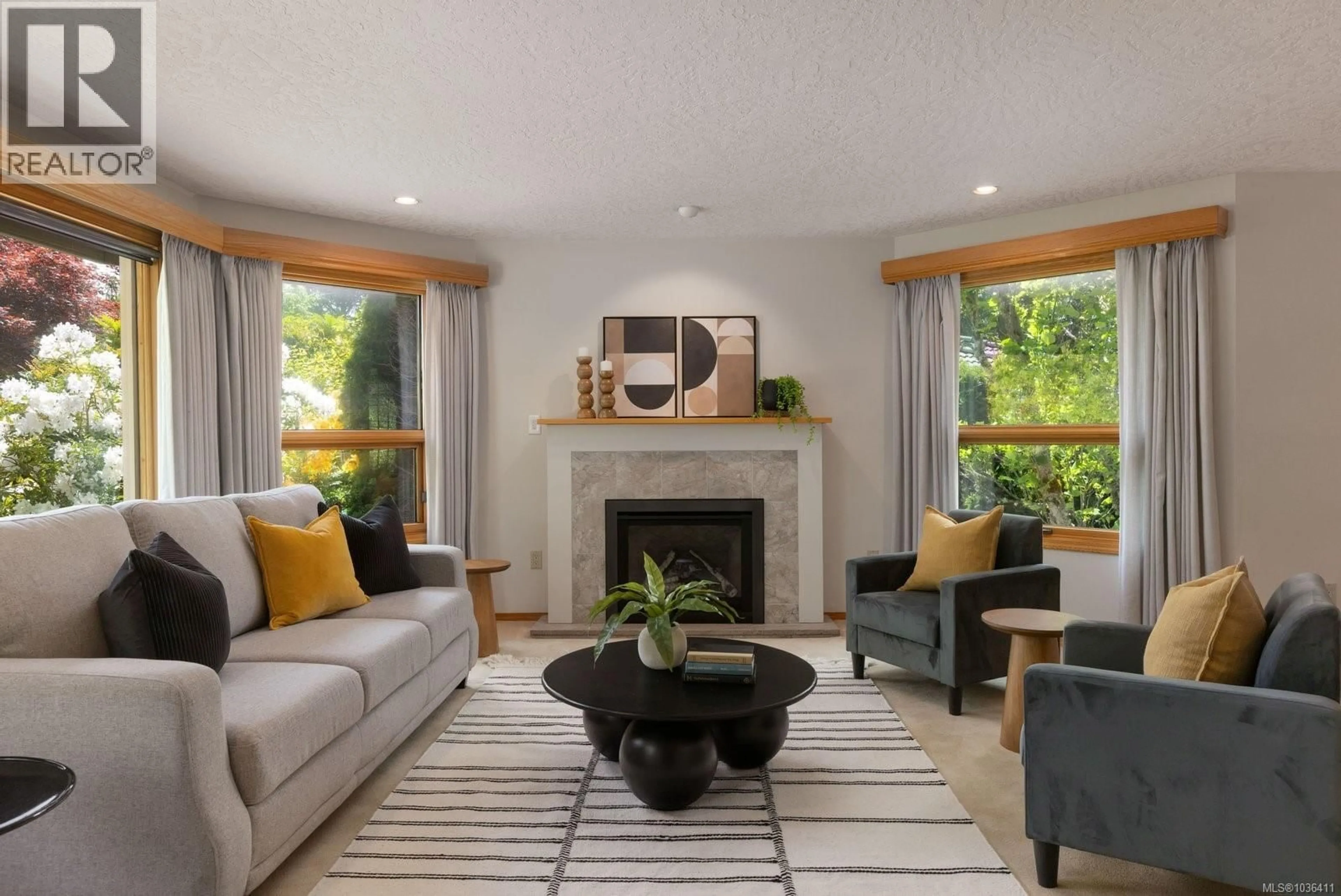 Living room with furniture, unknown for 1616 BARKLEY PLACE, North Saanich British Columbia V8L5E6