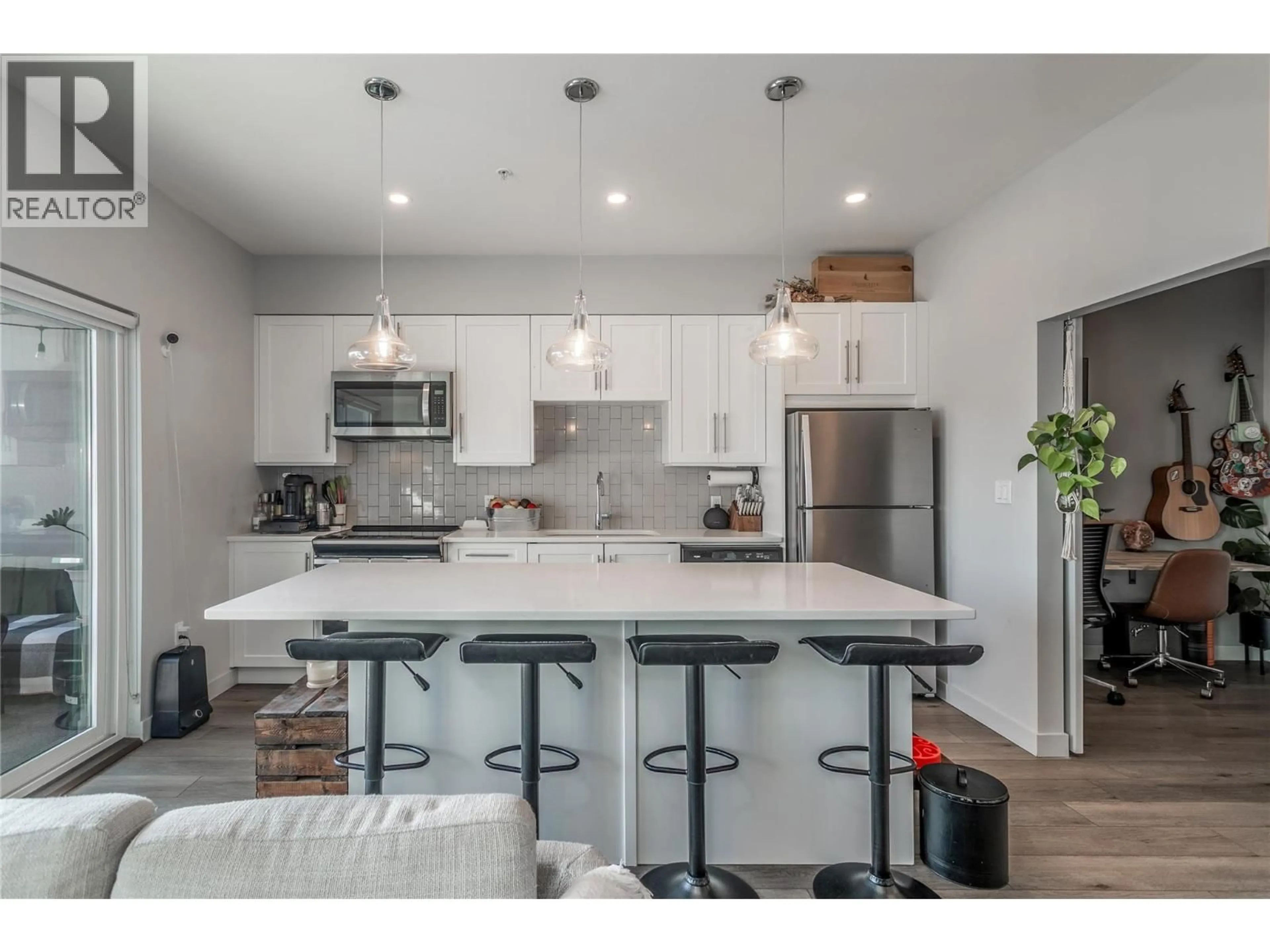 Open concept kitchen, unknown for 403 - 3630 MISSION SPRINGS DRIVE, Kelowna British Columbia V1W0B2