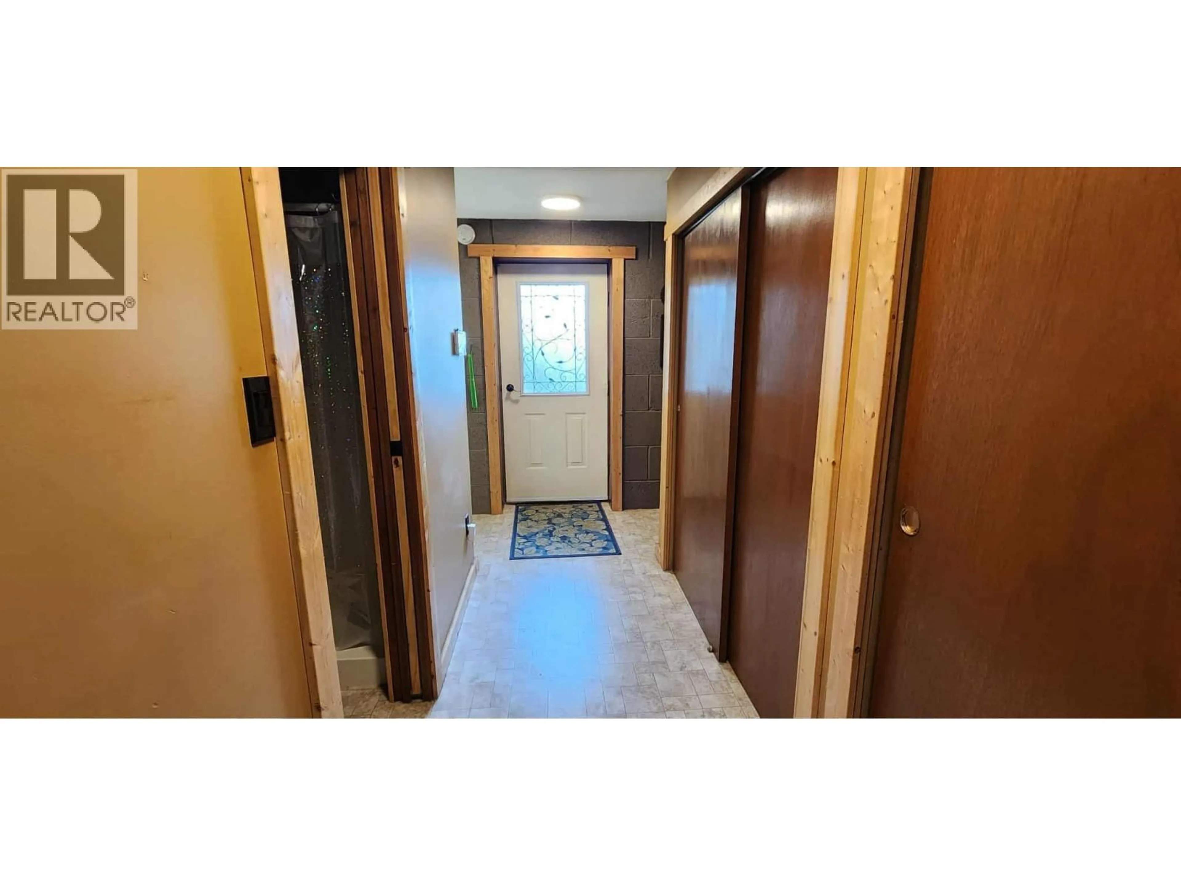 Indoor foyer for 2713 BALSAM LANE, Lumby British Columbia V0E2G5