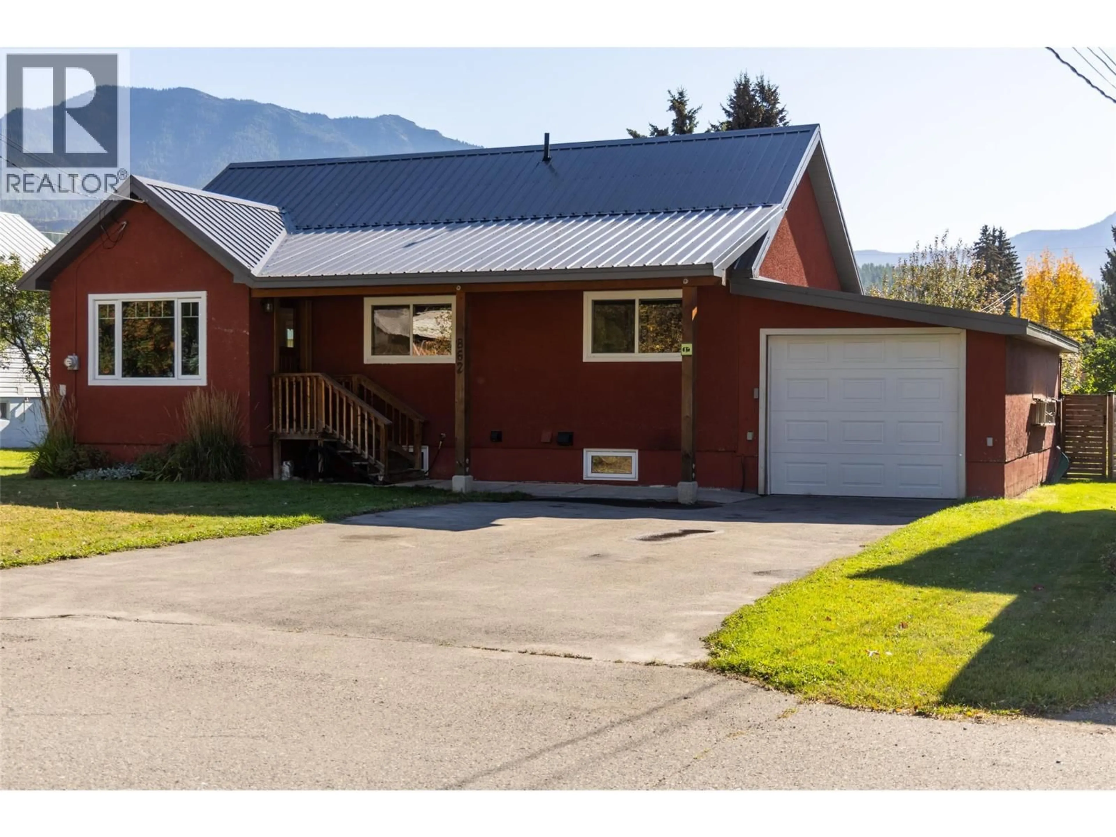 Unknown for 862 11TH AVENUE, Fernie British Columbia V0B1M0
