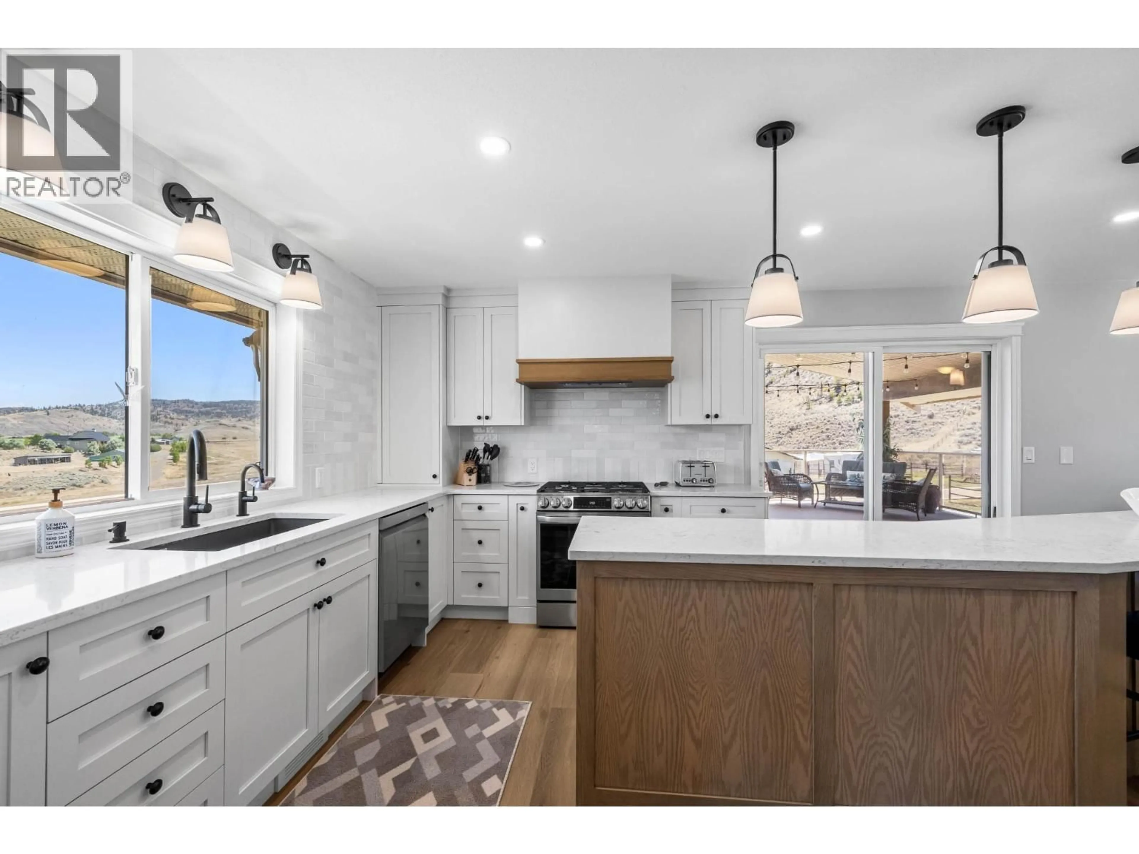 Open concept kitchen, ceramic/tile floor for 5852 RODEO DRIVE, Kamloops British Columbia V2C6C3