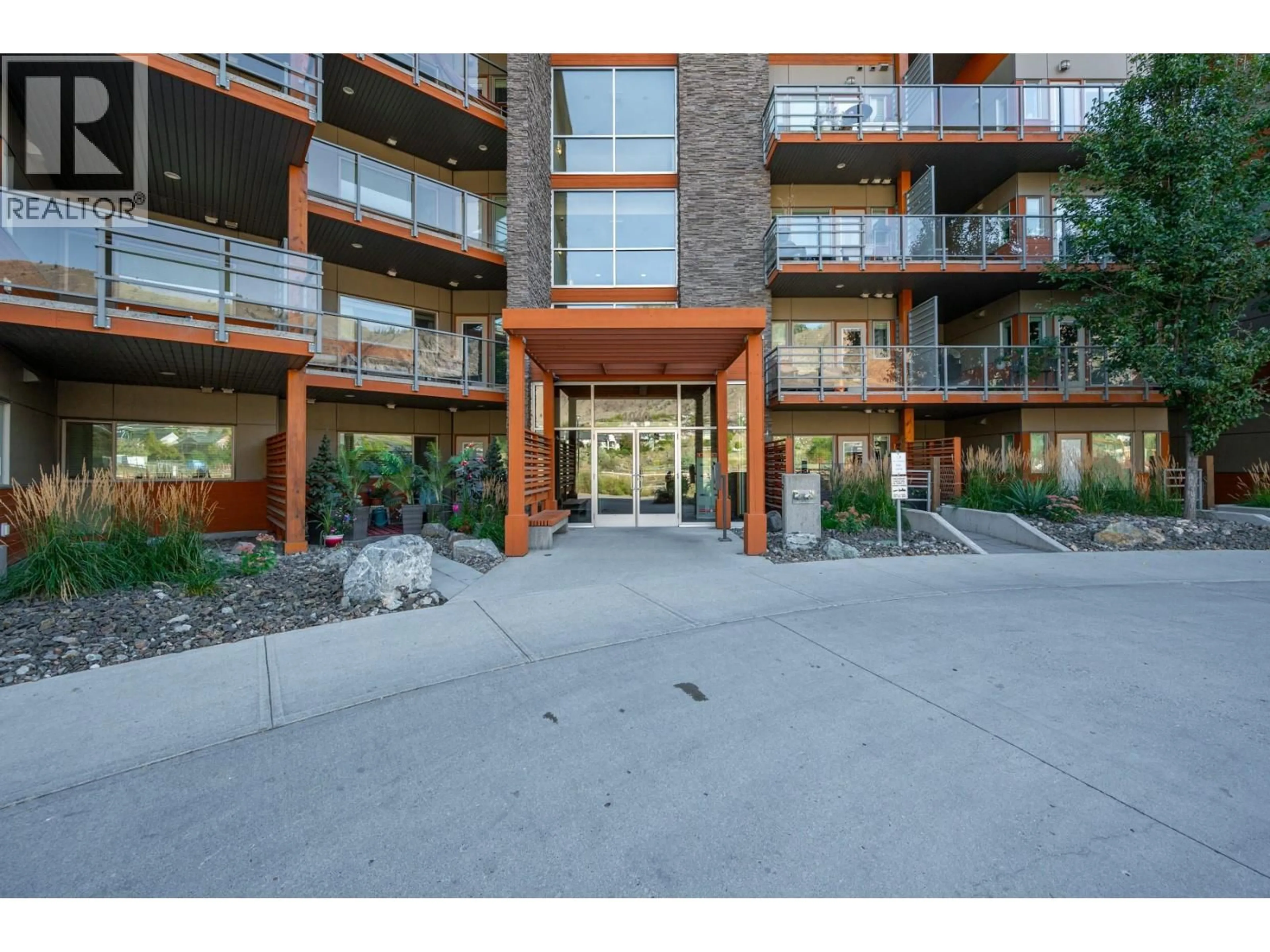 Indoor foyer for 3116 - 1040 TALASA COURT, Kamloops British Columbia V2H0C4