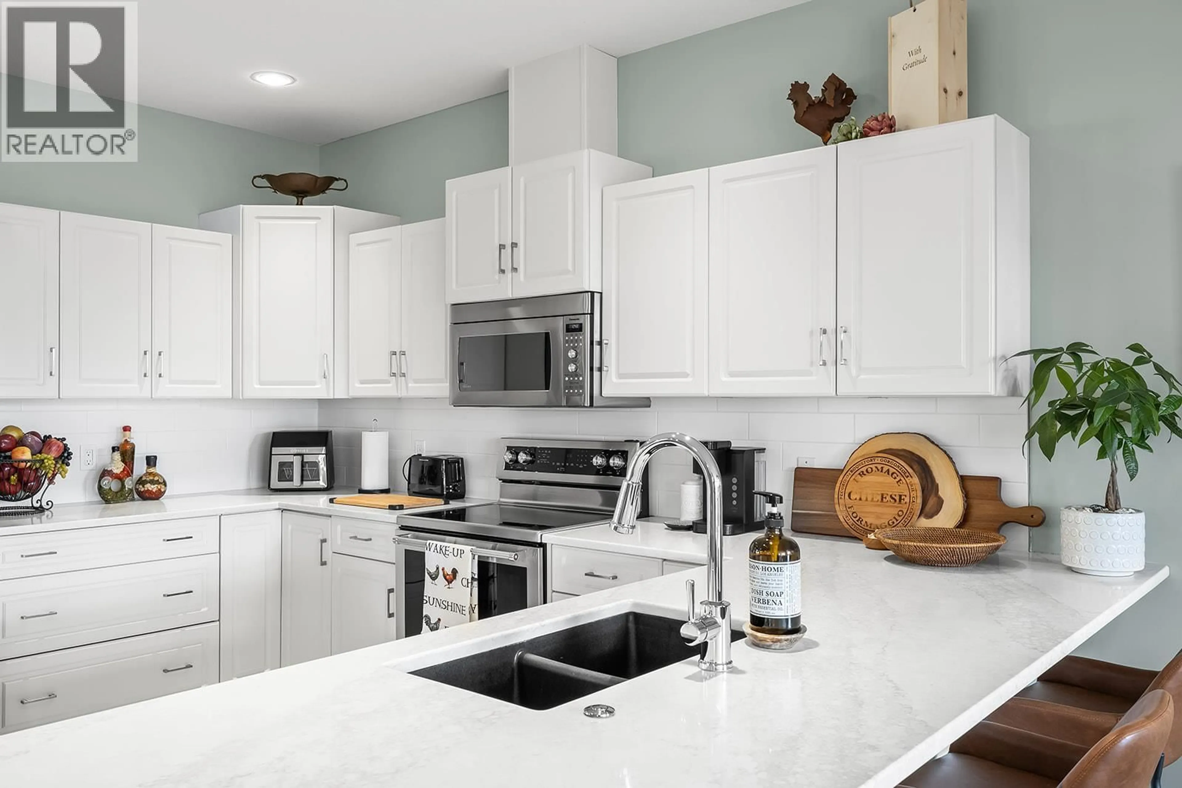 Contemporary kitchen, unknown for 2175 ALVARADO TRAIL, Westbank British Columbia V4T3B8