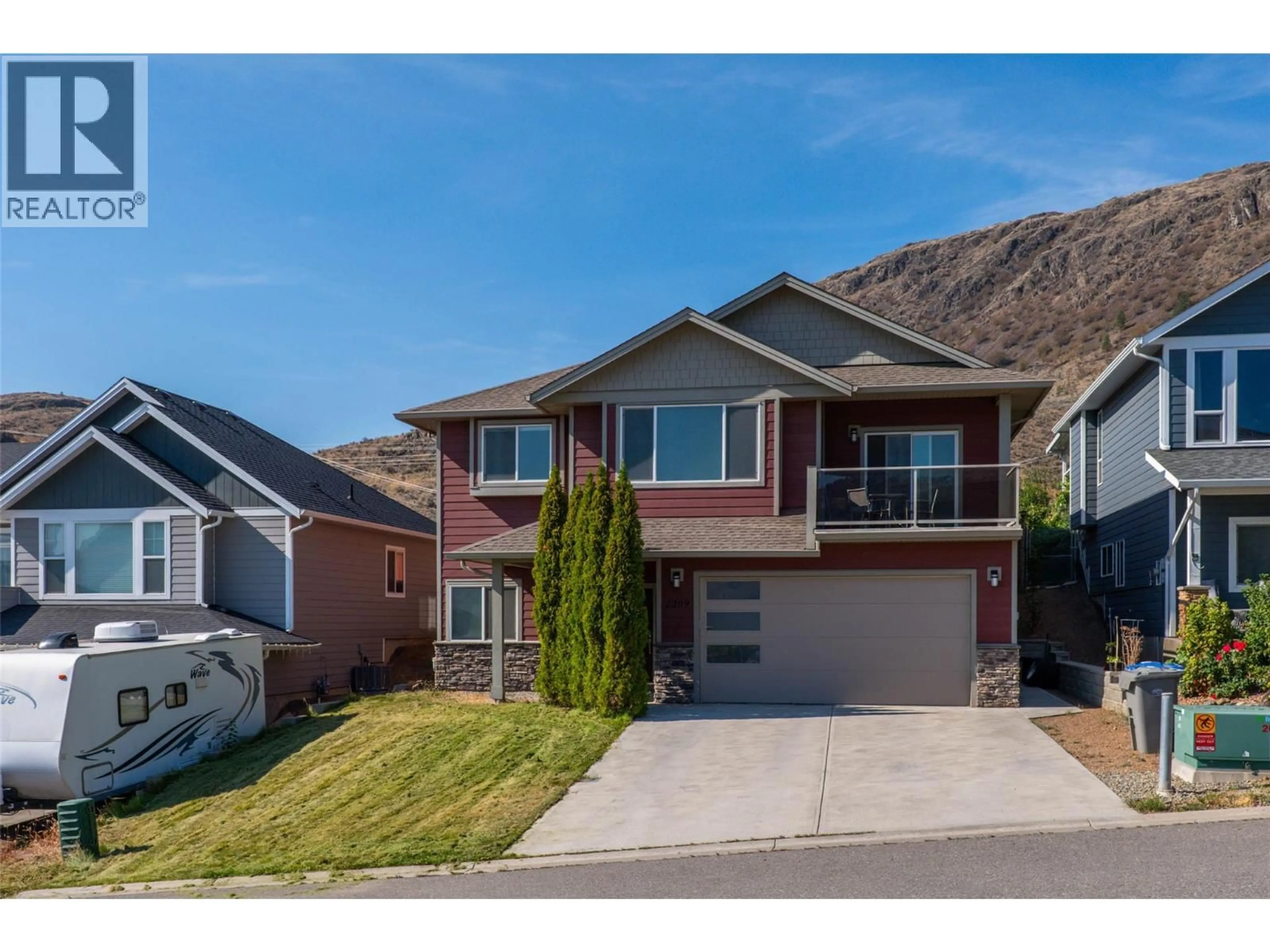 Home with vinyl exterior material, mountain view for 2209 SADDLEBACK DRIVE, Kamloops British Columbia V2B0G7