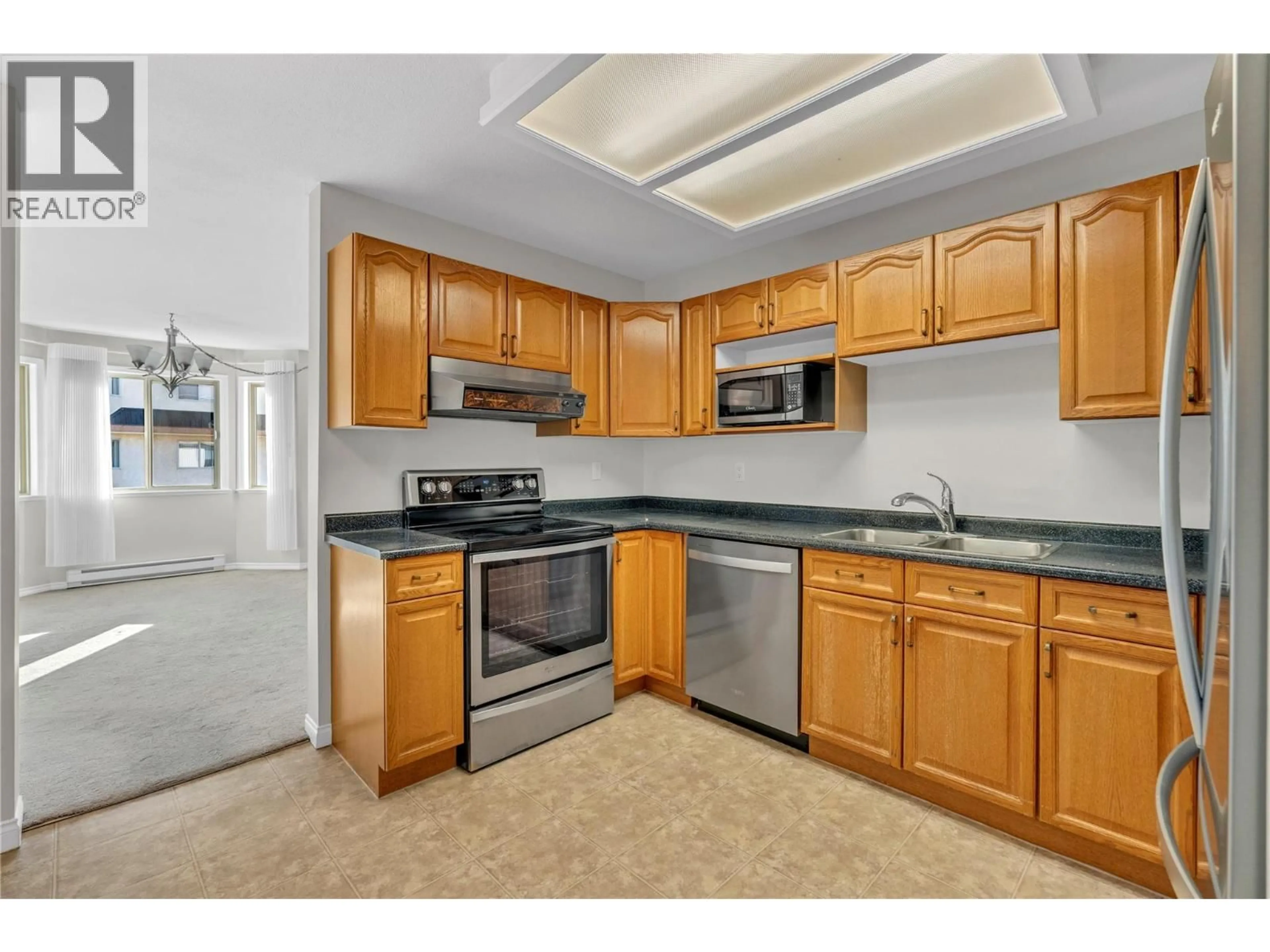 Standard kitchen, unknown for 207 - 8404 JUBLIEE ROAD EAST, Summerland British Columbia V0H1Z5