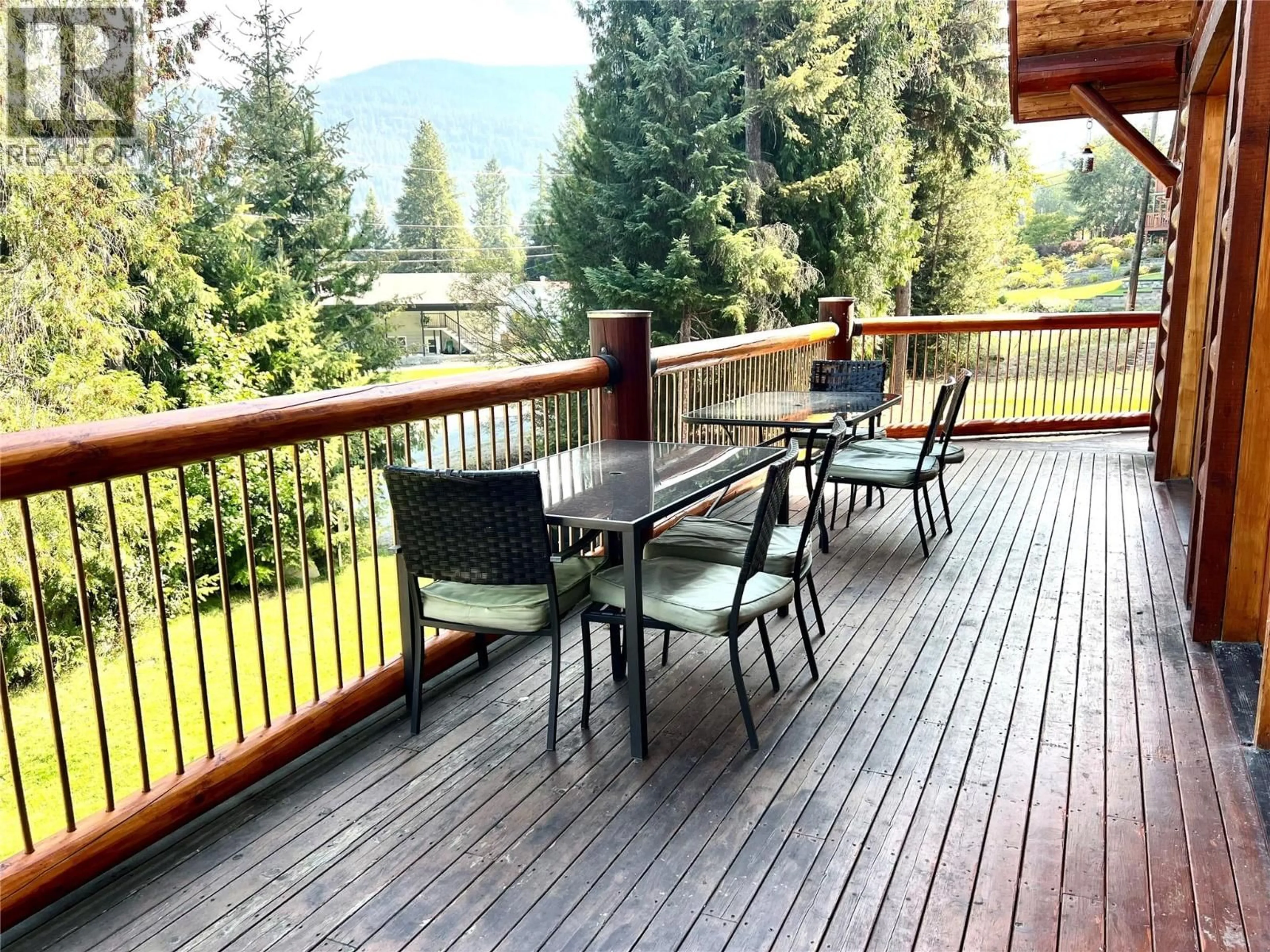Patio, mountain view for 147 WEST LAKE DRIVE, Christina Lake British Columbia V0H1E0