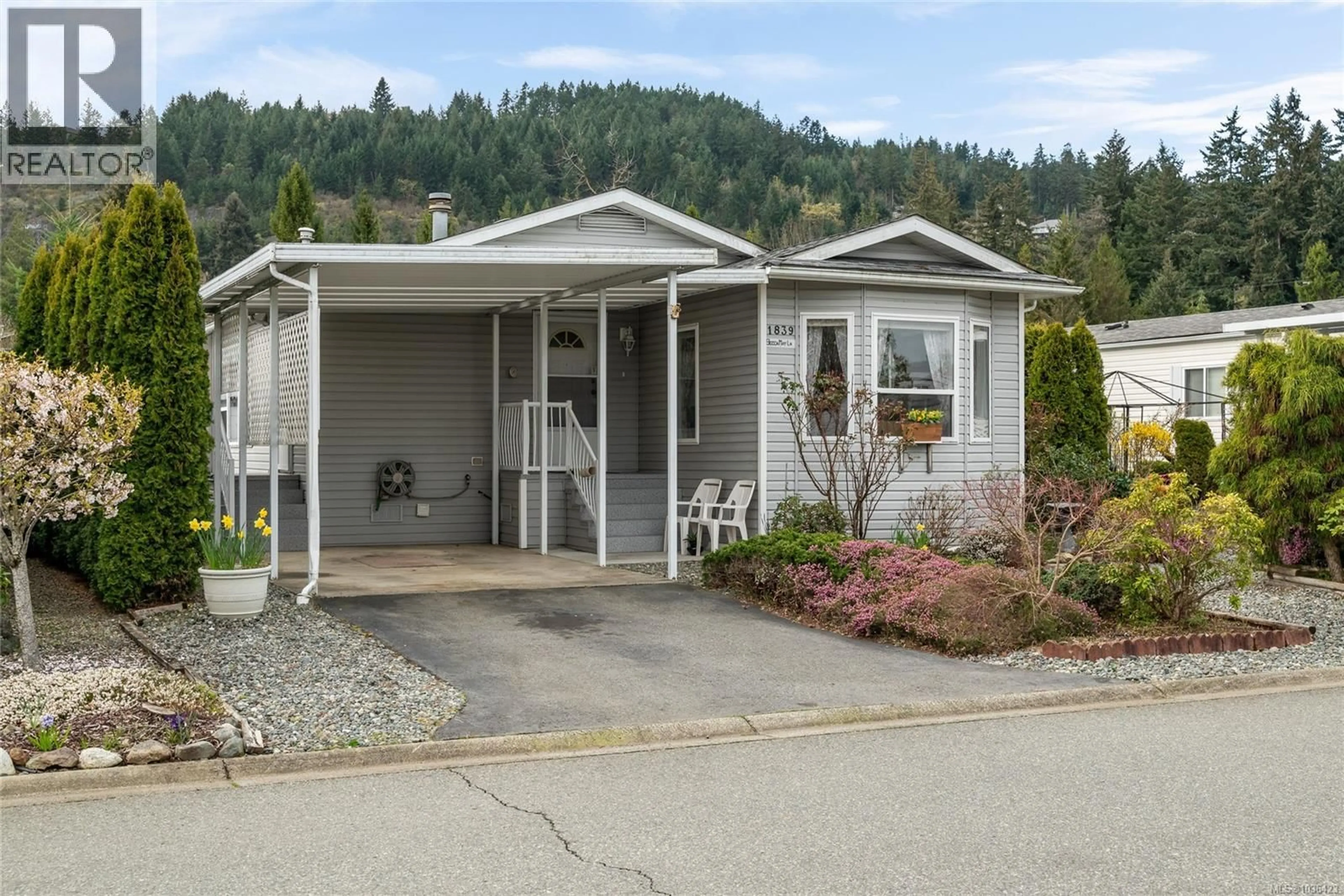 Home with vinyl exterior material, mountain view for 1839 BECCA MAY LANE, Nanaimo British Columbia V9R6N1