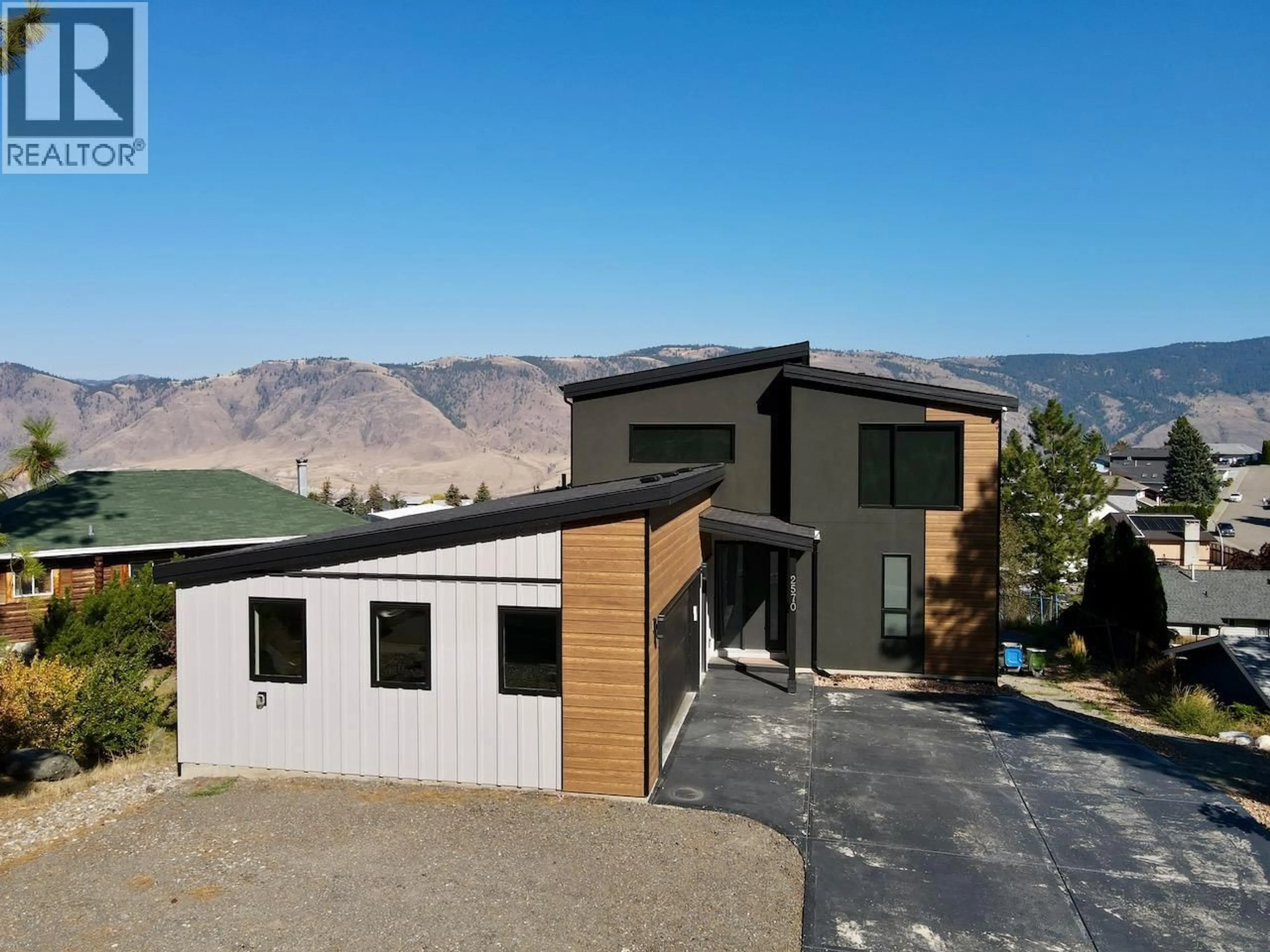 Home with vinyl exterior material, mountain view for 2570 SKEENA DR. DRIVE, Kamloops British Columbia V2E1V5