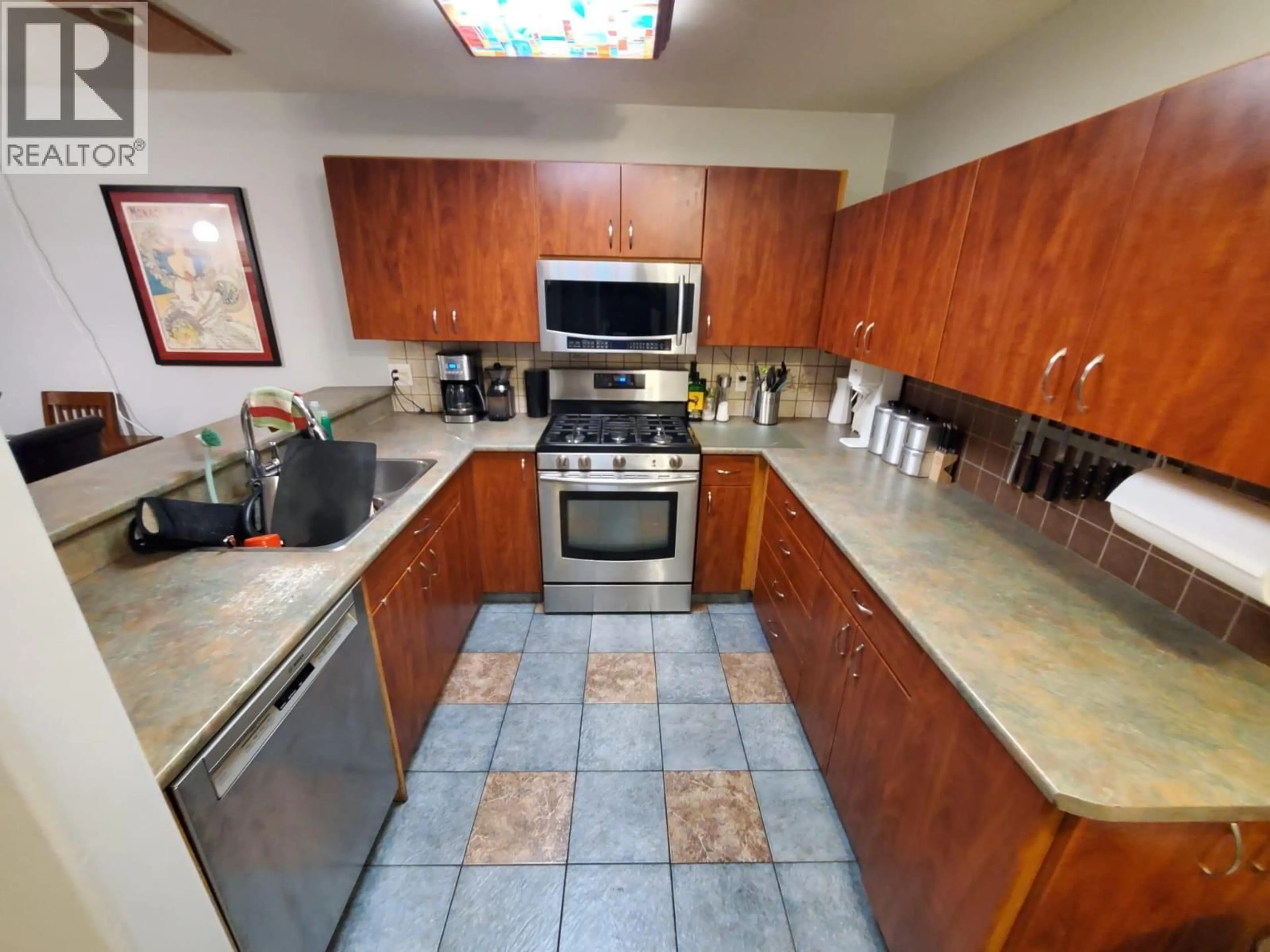 Standard kitchen, ceramic/tile floor for 3 - 2160 SUN PEAKS ROAD, Sun Peaks British Columbia V0E5N0